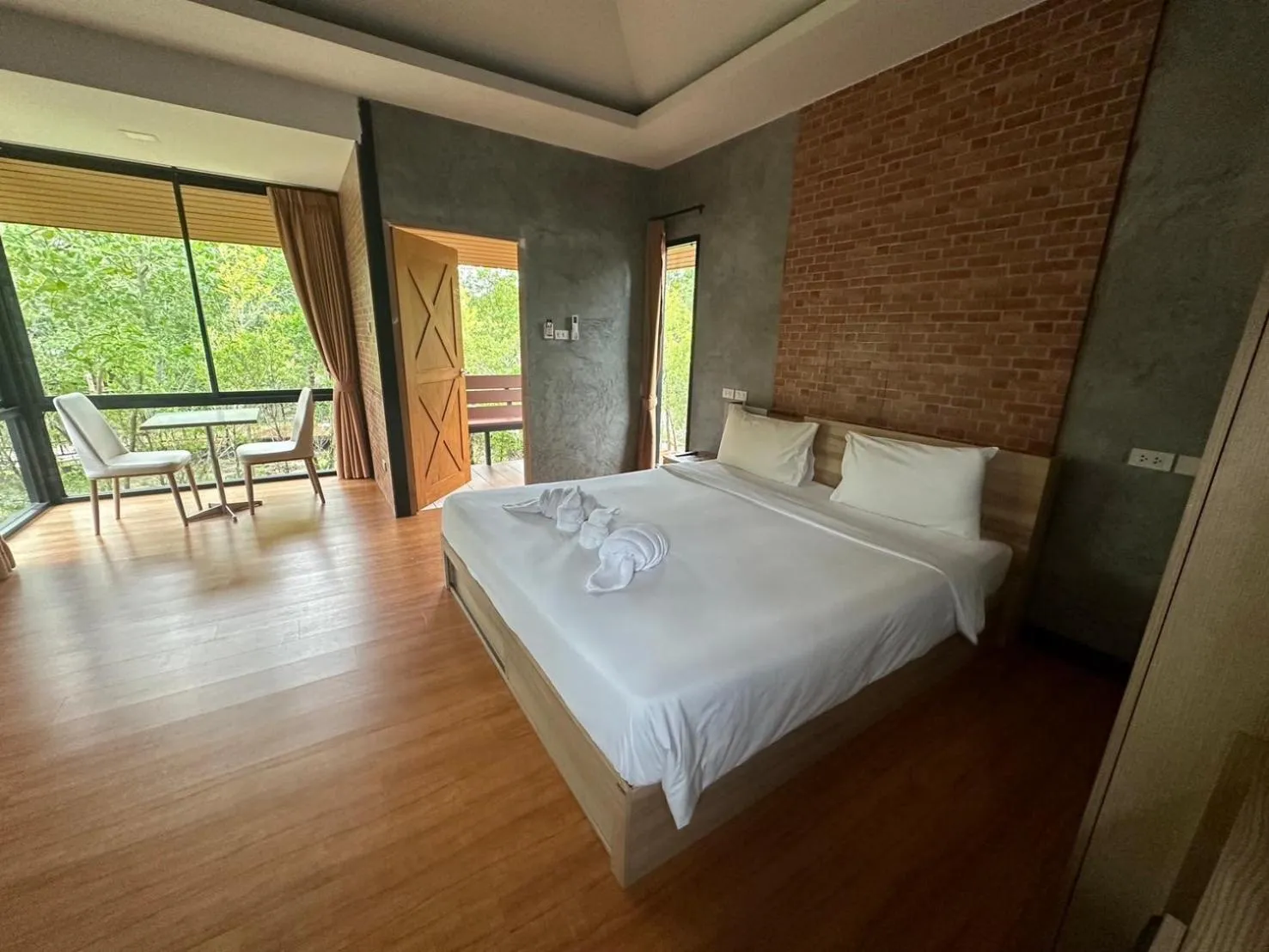 Bed in The Beatles Lagoon