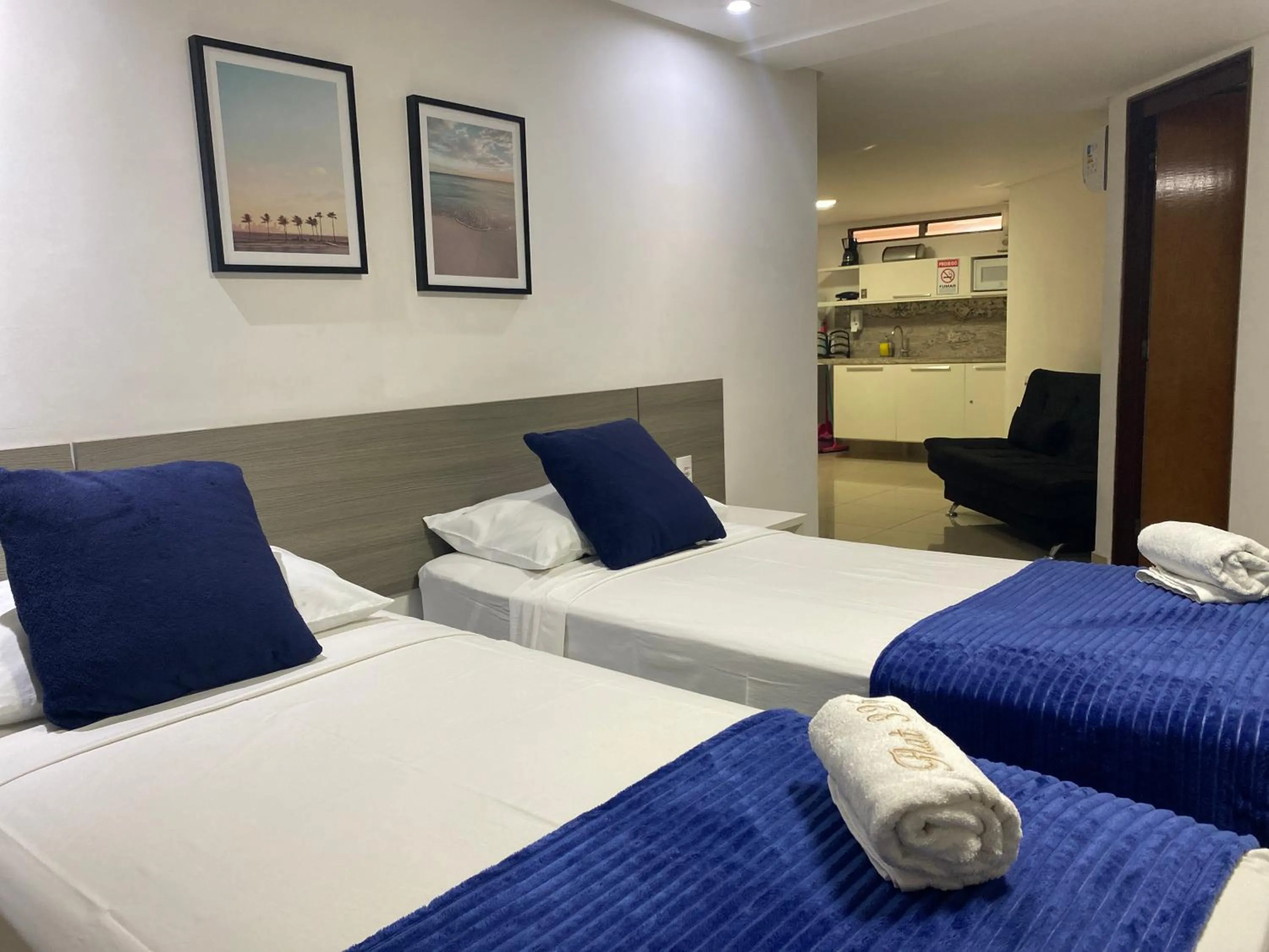 Bed in Gold Flat Cabo Branco