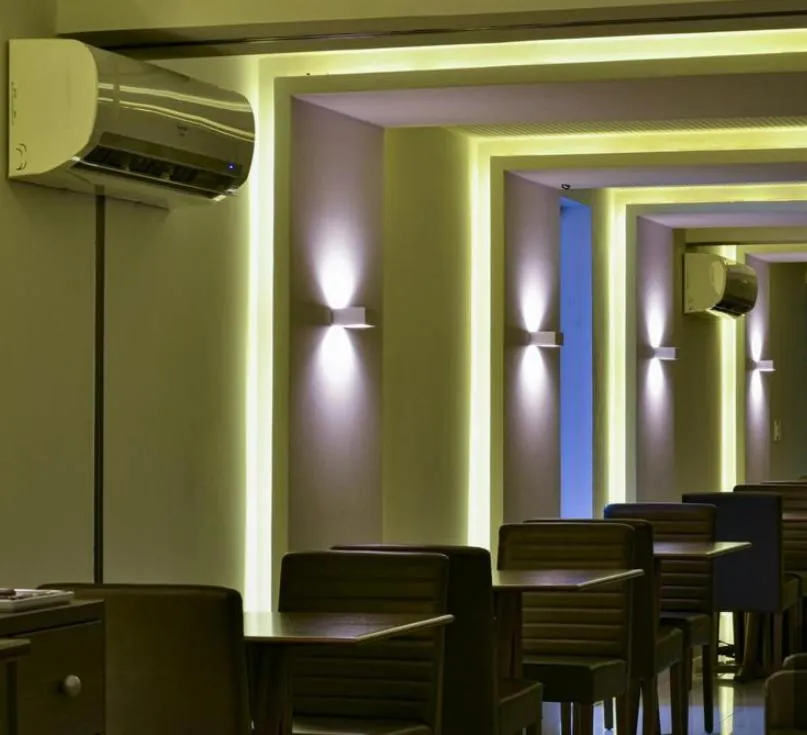 Restaurant/places to eat in Gold Flat Cabo Branco