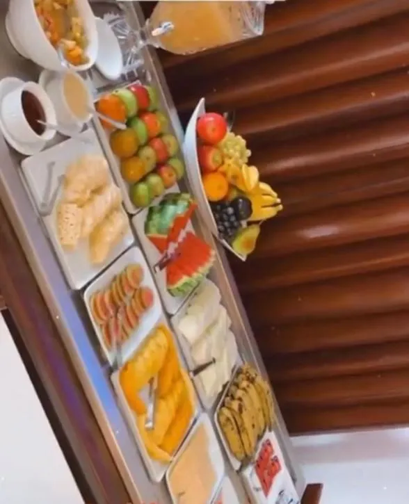 Breakfast in Gold Flat Cabo Branco