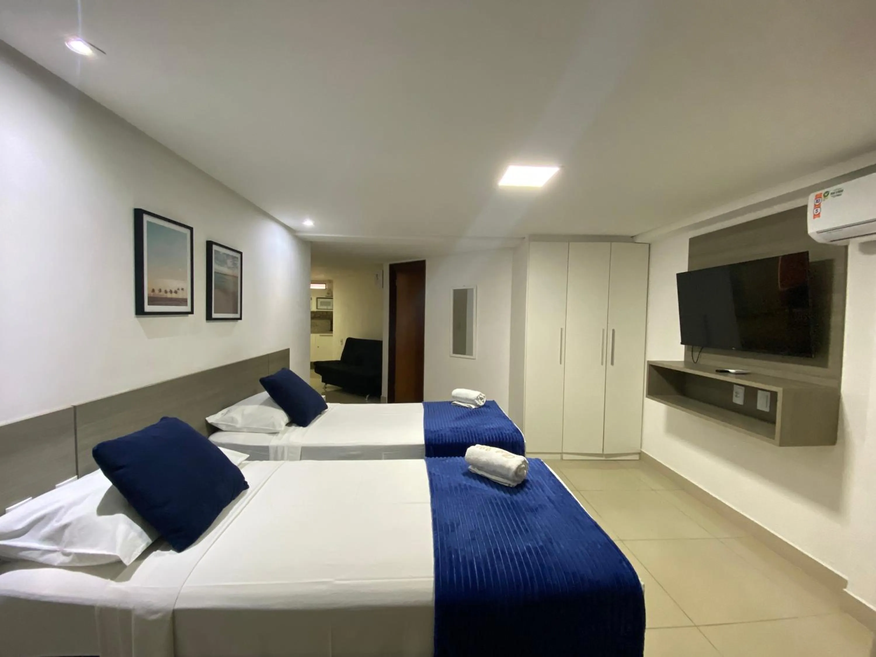 Bed in Gold Flat Cabo Branco