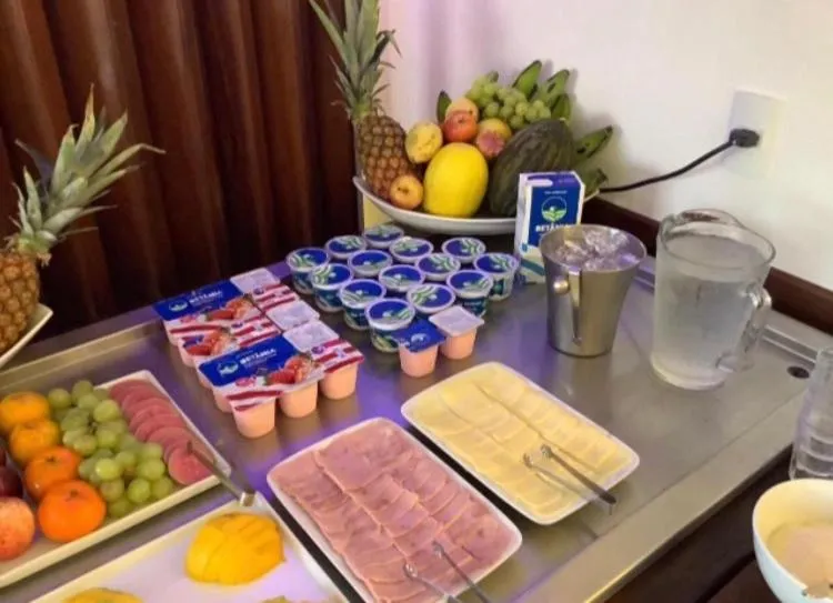 Breakfast in Gold Flat Cabo Branco