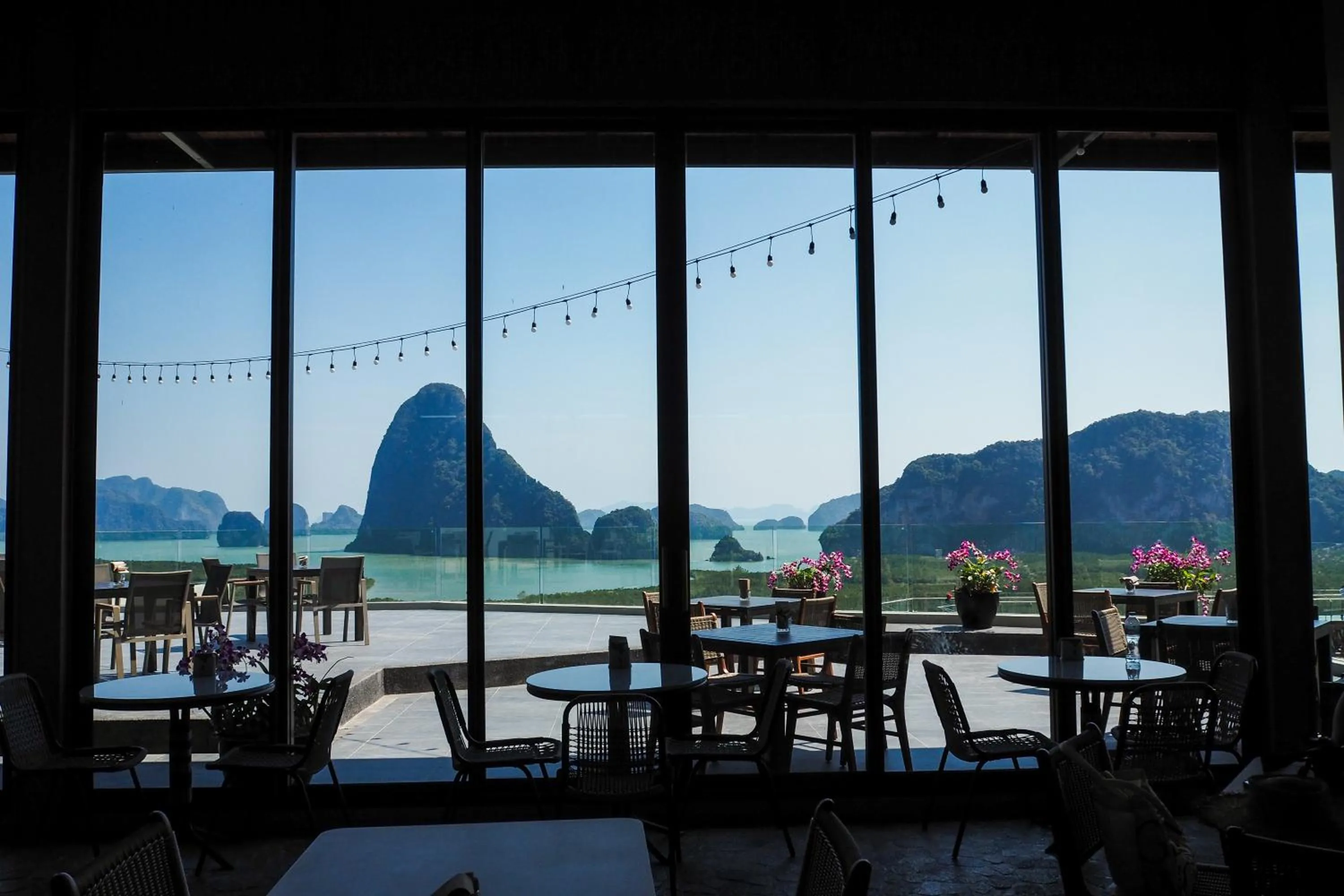 Restaurant/places to eat in Beyond Skywalk Nangshi