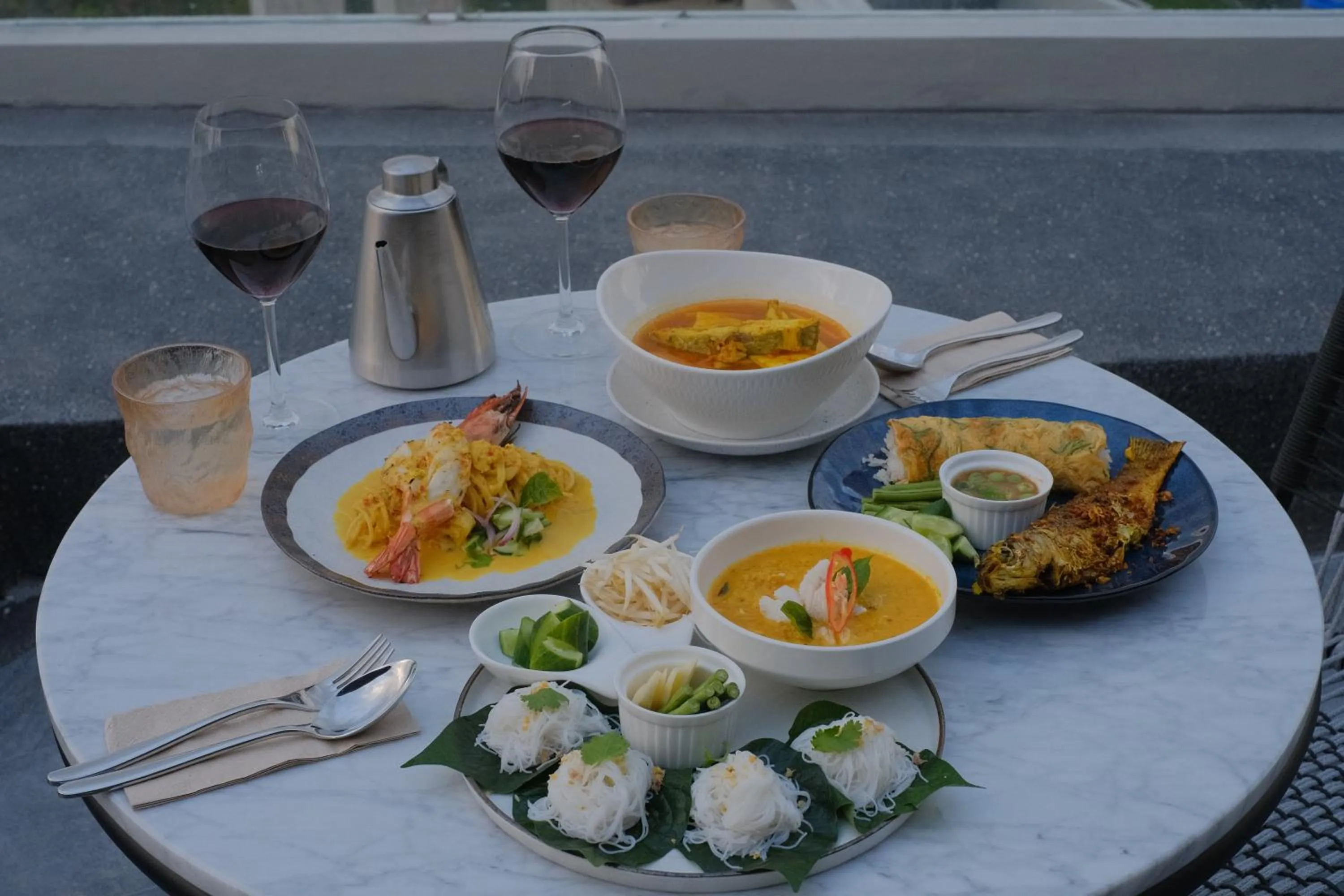 Restaurant/places to eat in Beyond Skywalk Nangshi