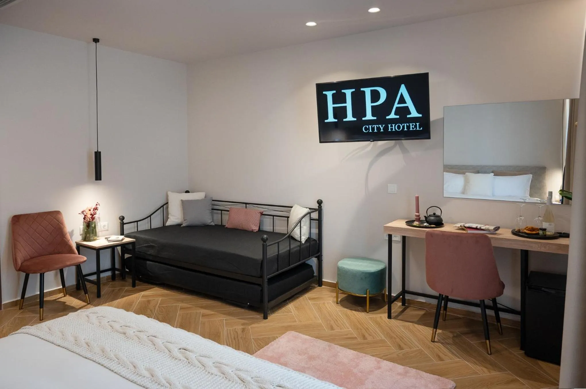 Bed in IRA - ΗΡΑ Hotel