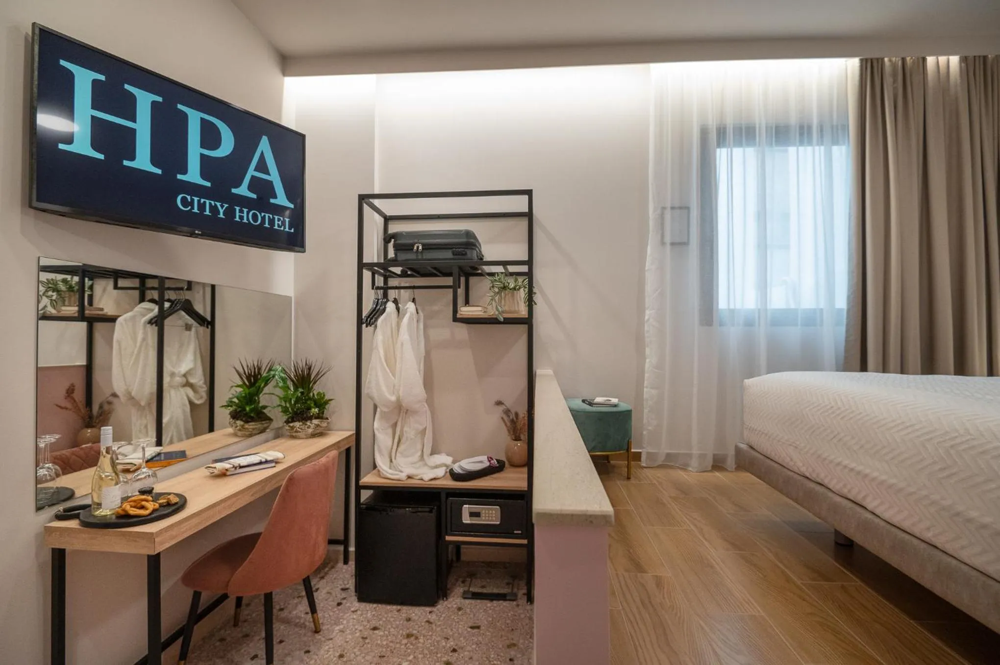 Bed in IRA - ΗΡΑ Hotel