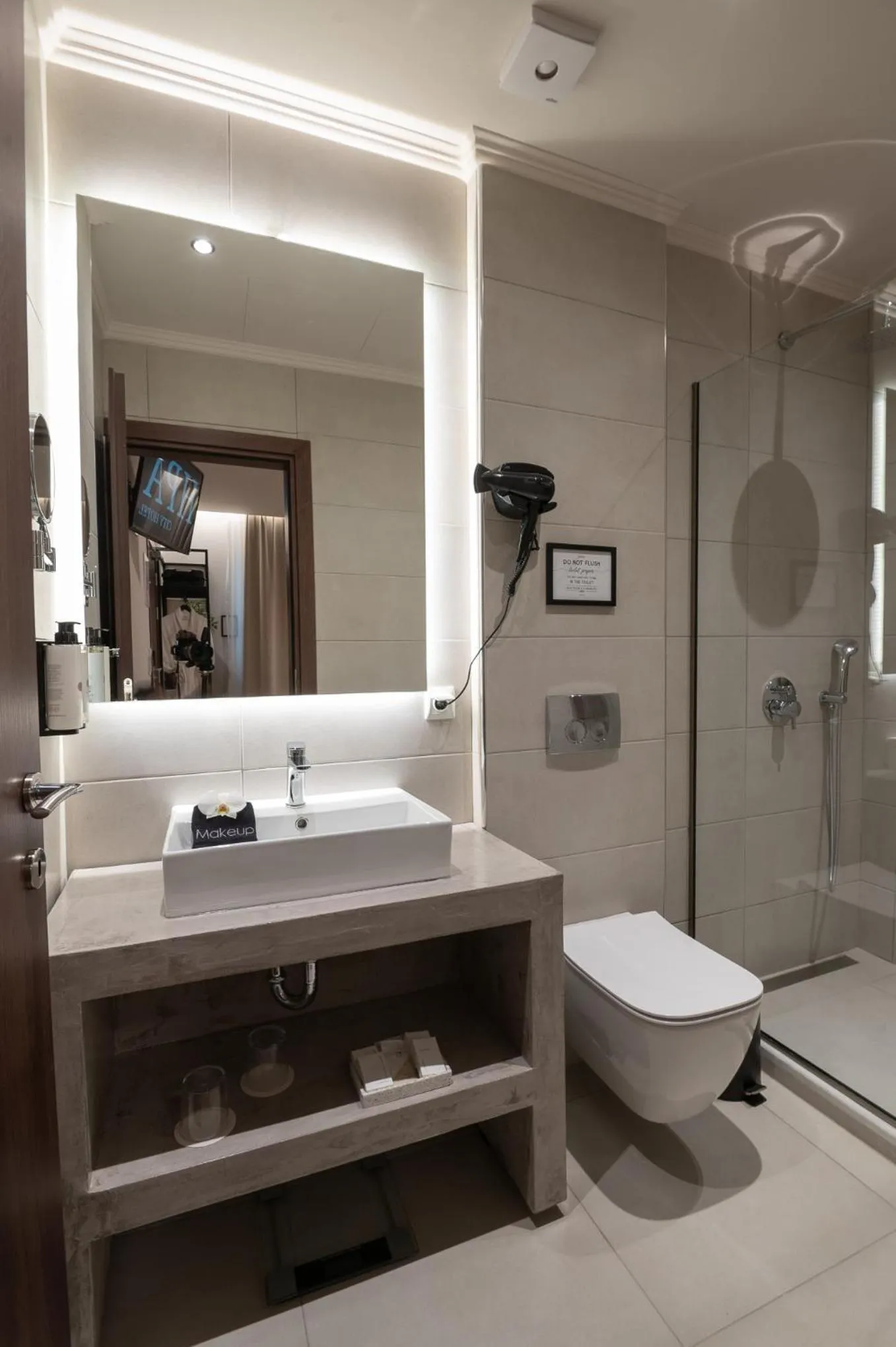 Bathroom in IRA - ΗΡΑ Hotel