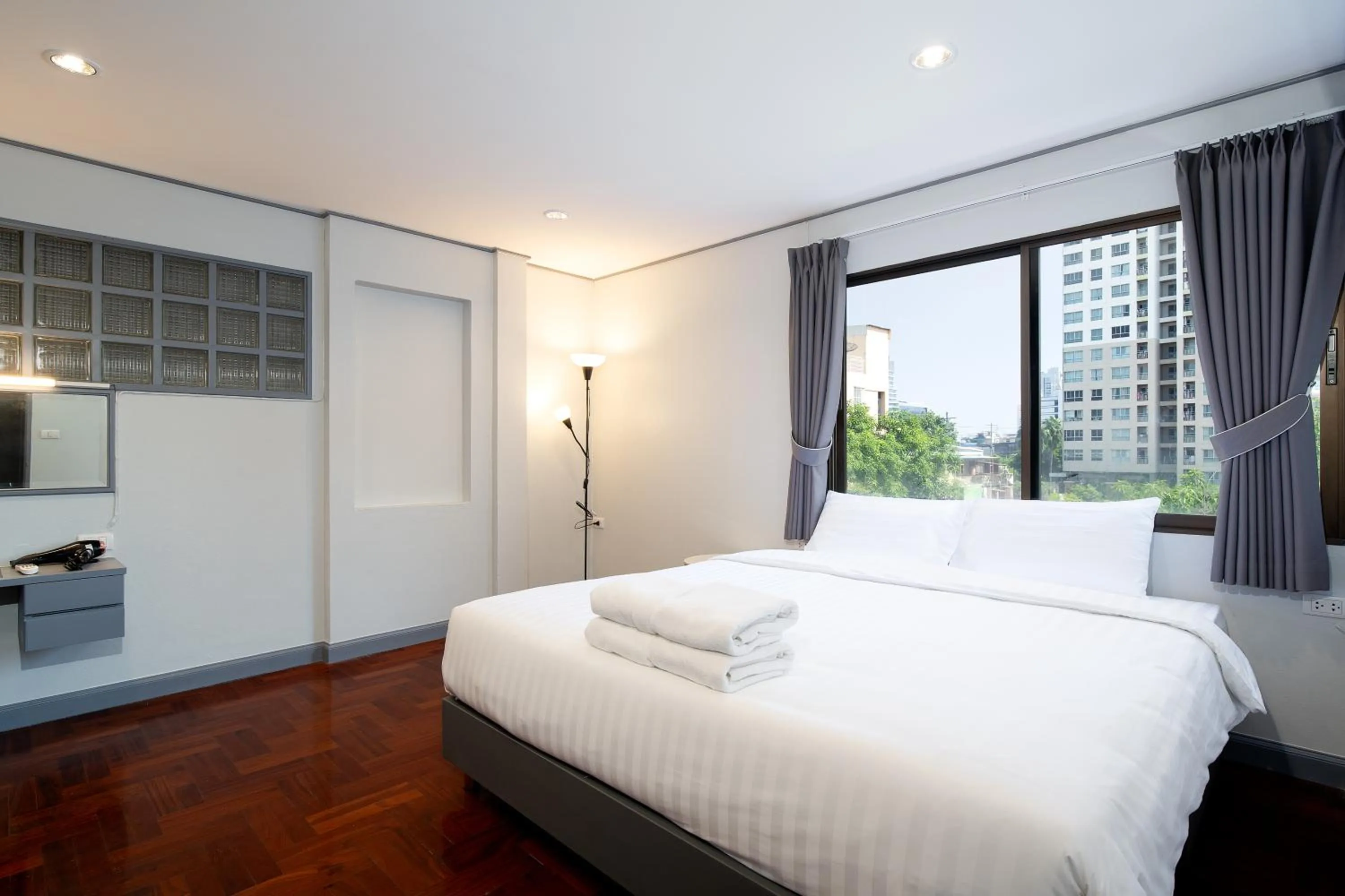 Bed in Capitel Rama 4