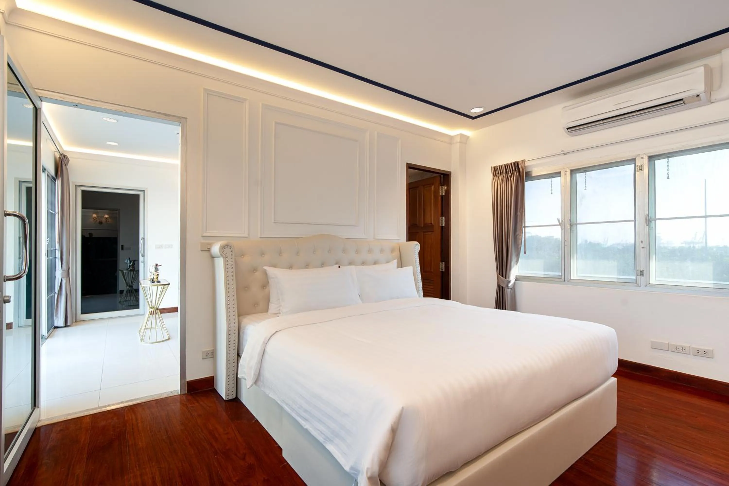 Bed in Capitel Rama 4