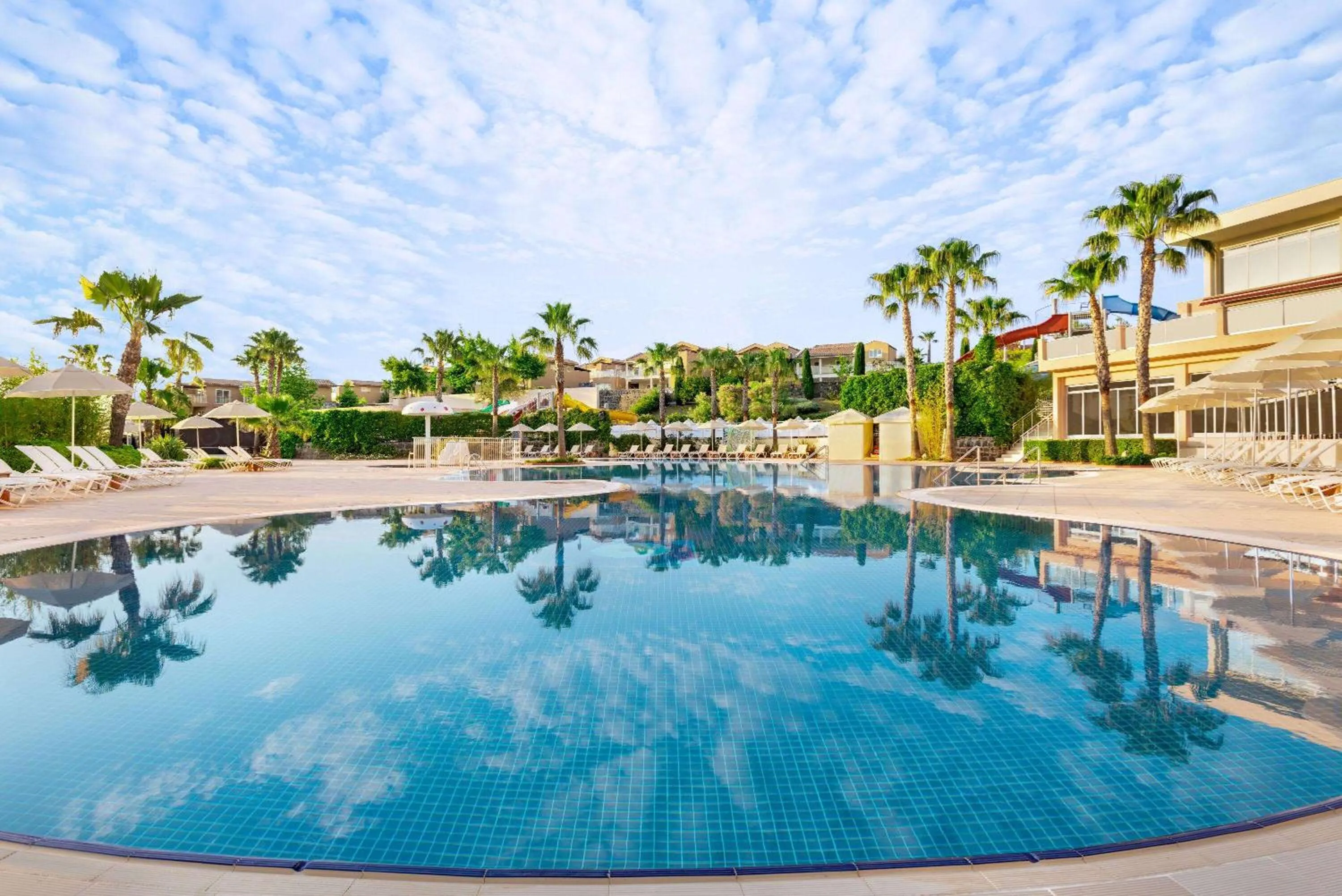 Swimming Pool in Wyndham Residences, Kusadasi Golf & Spa