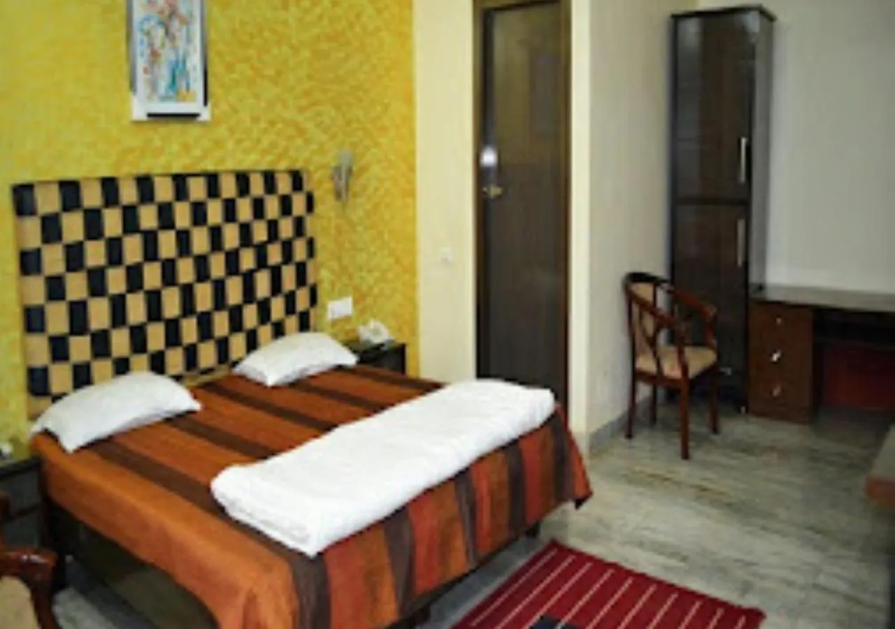 Bed in Hotel R.K.Palace Jharkhand