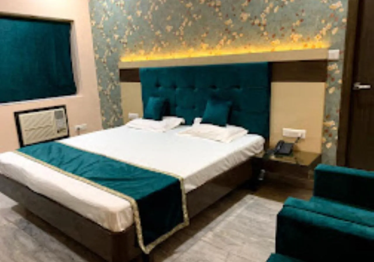 Bed in Hotel R.K.Palace Jharkhand