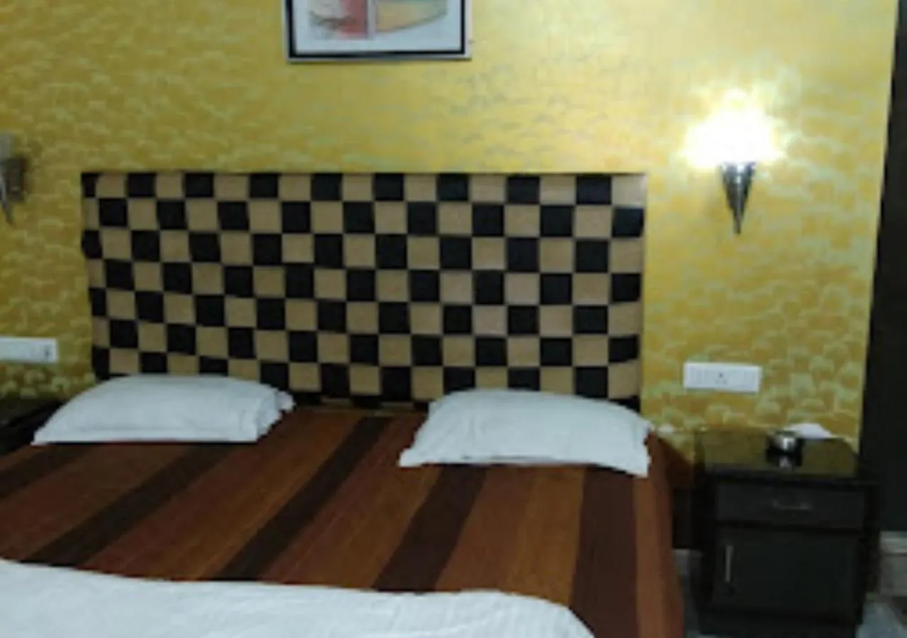 Bed in Hotel R.K.Palace Jharkhand