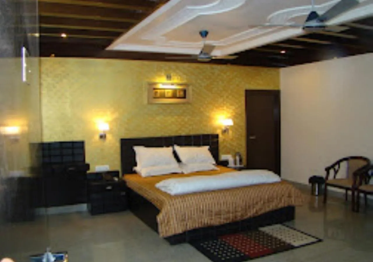 Bed in Hotel R.K.Palace Jharkhand