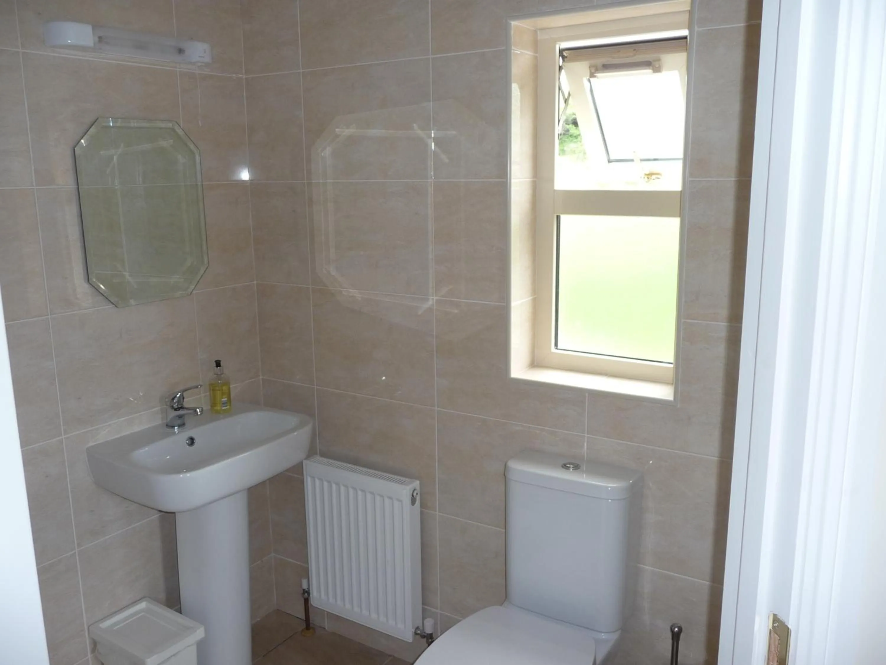 Bathroom in Cois Na hAbhann