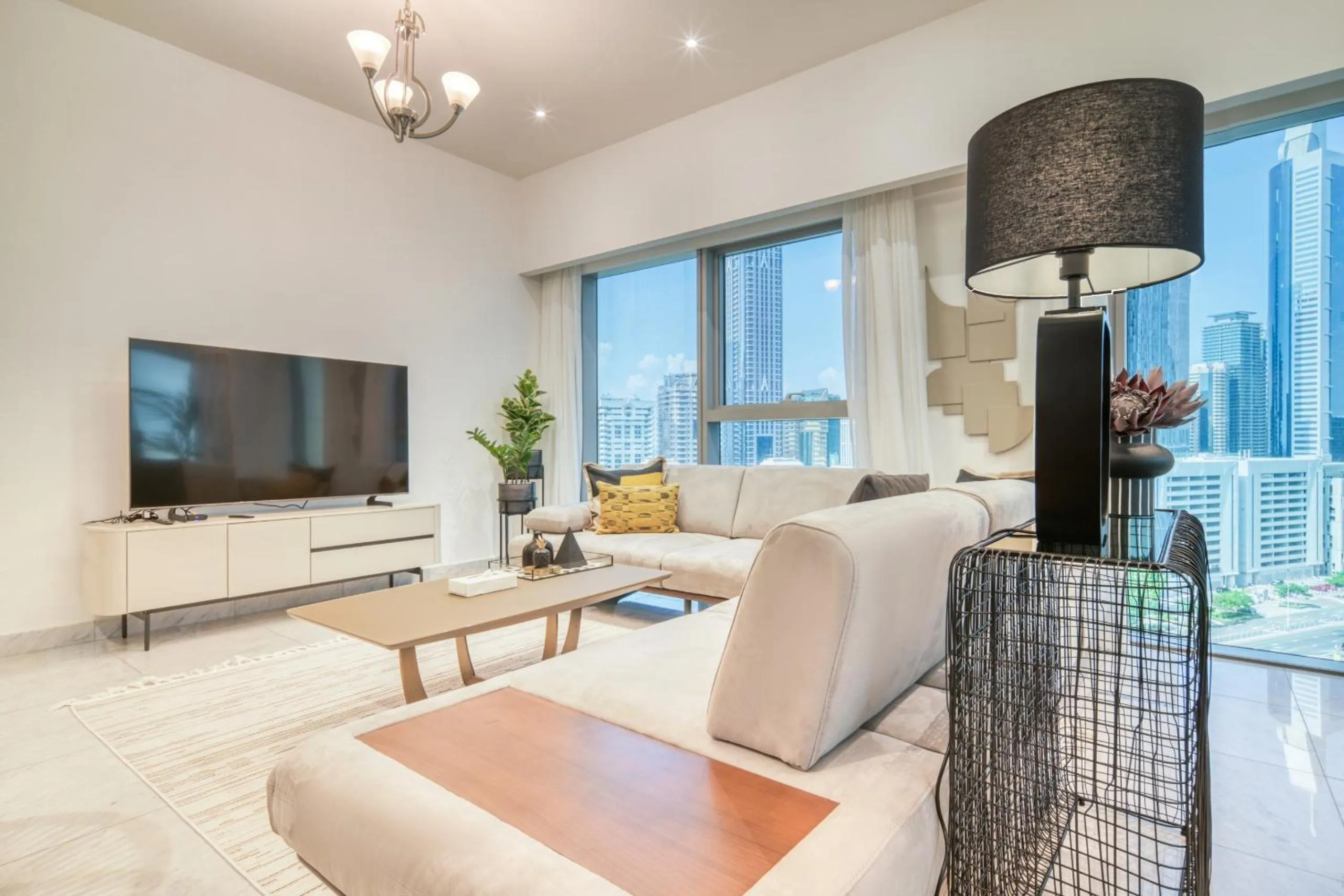 Central Park Towers, City View - DIFC - Mint Stay