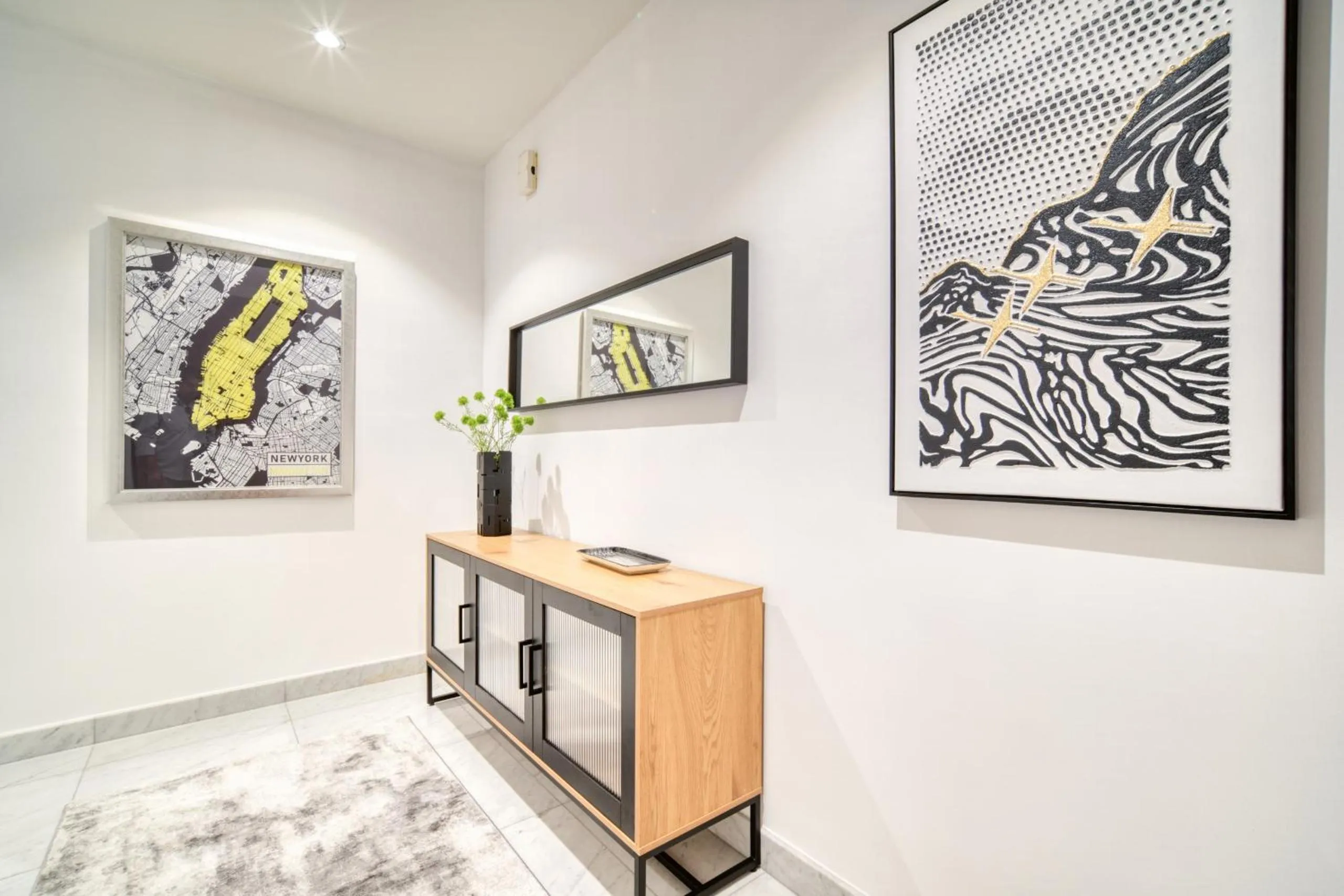 Central Park Towers, City View - DIFC - Mint Stay