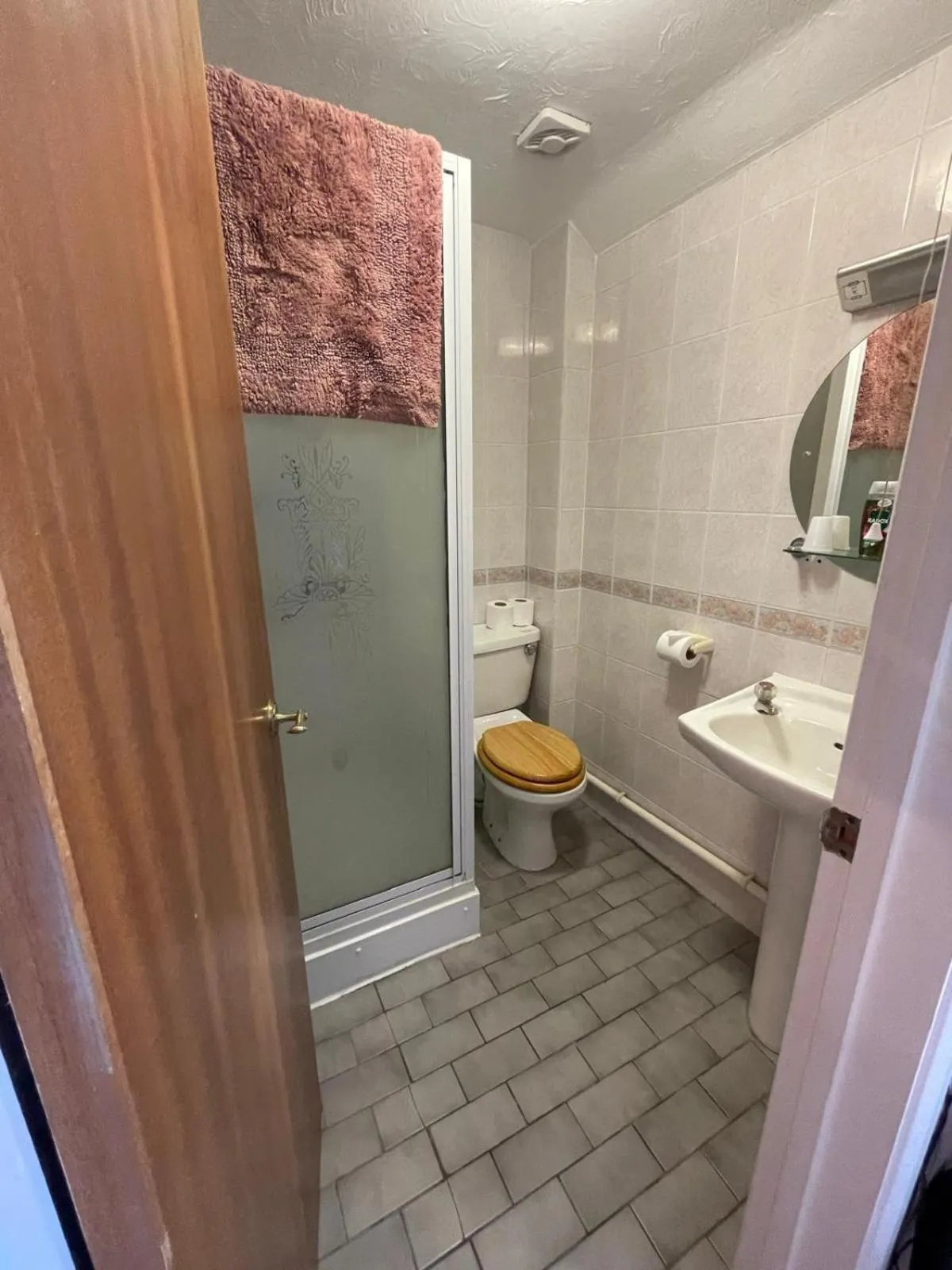 Bathroom in The Prince of Wales