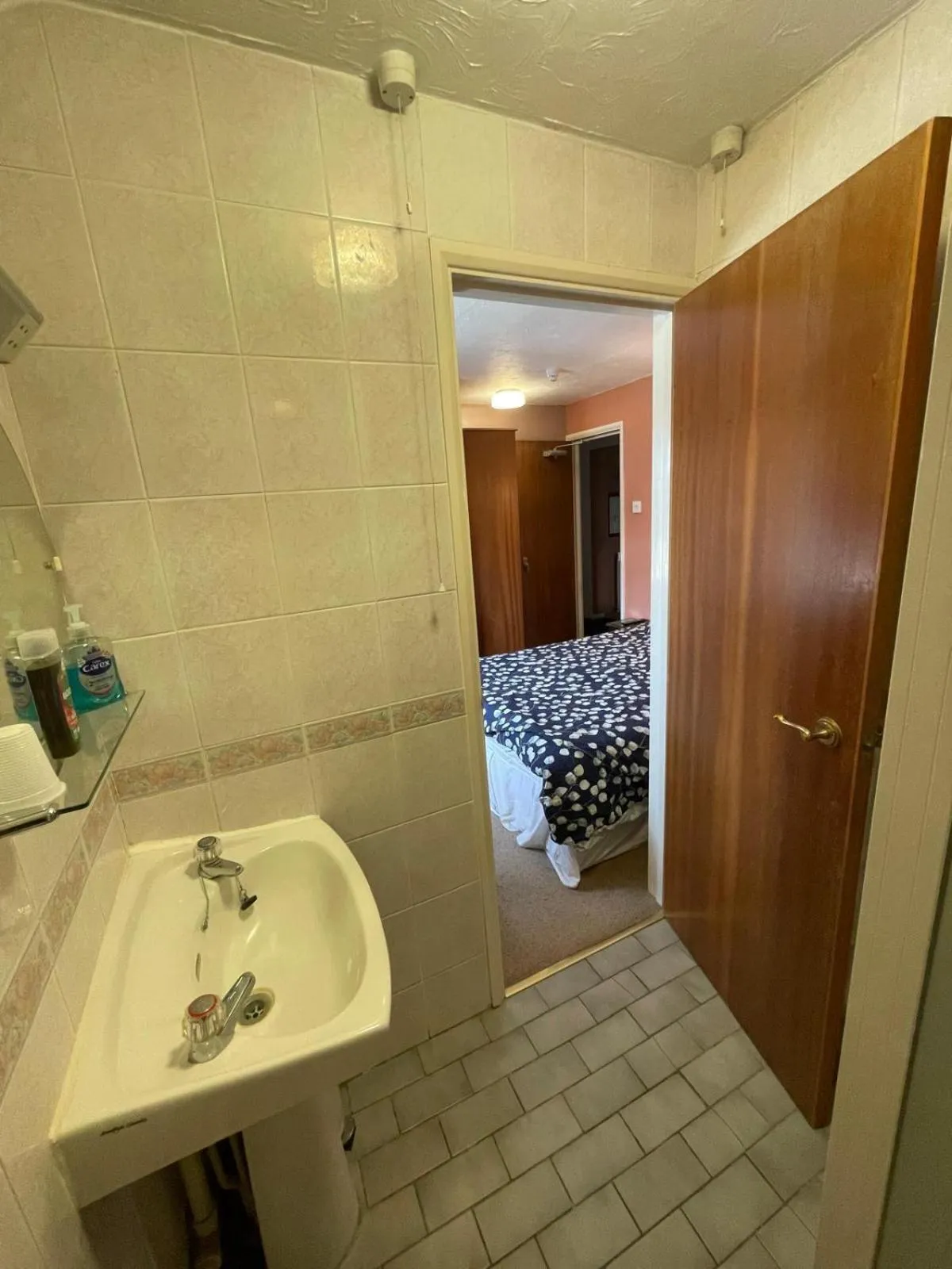 Bathroom in The Prince of Wales