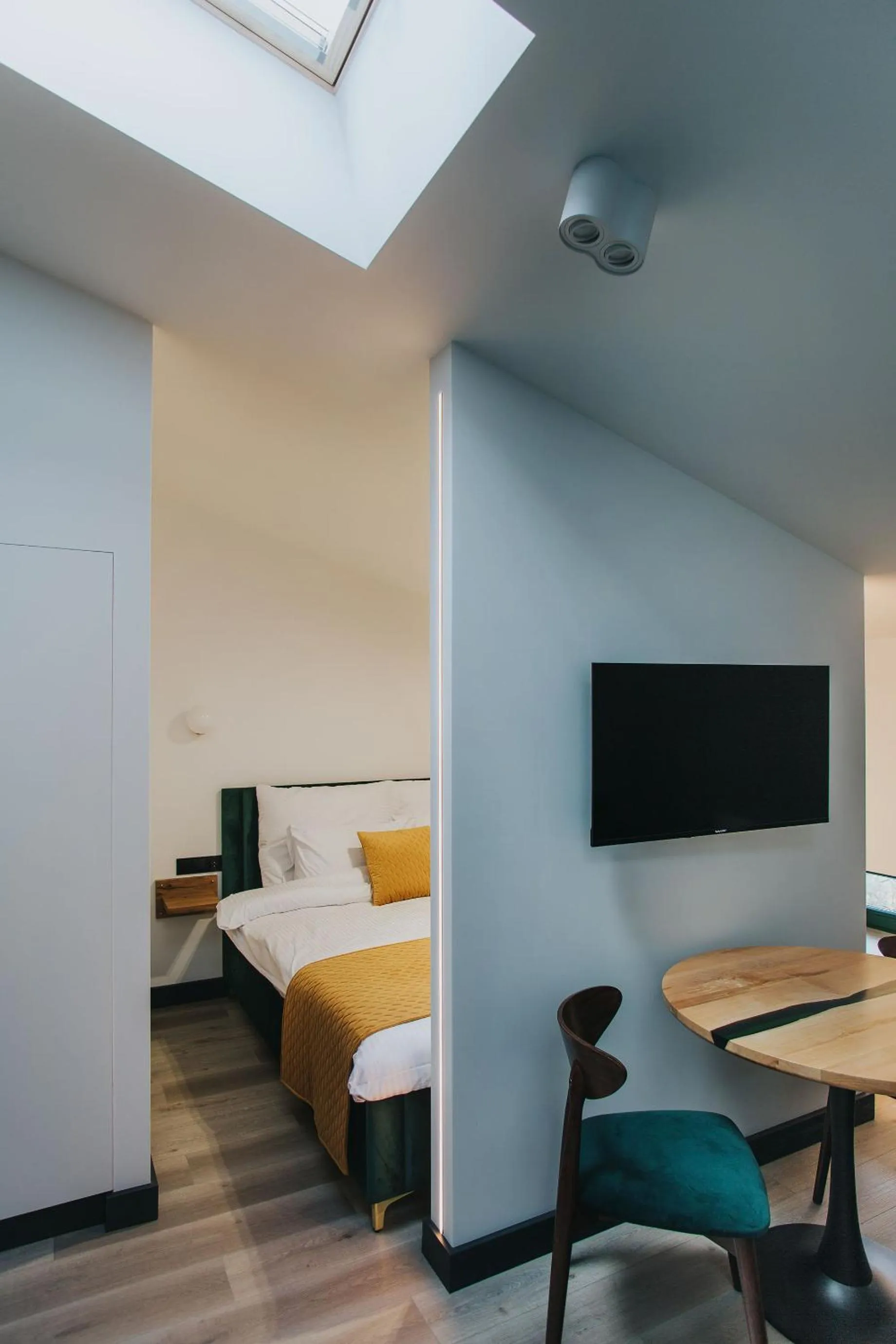 Communal lounge/ TV room, Bed in Apartamenty BIBLIO