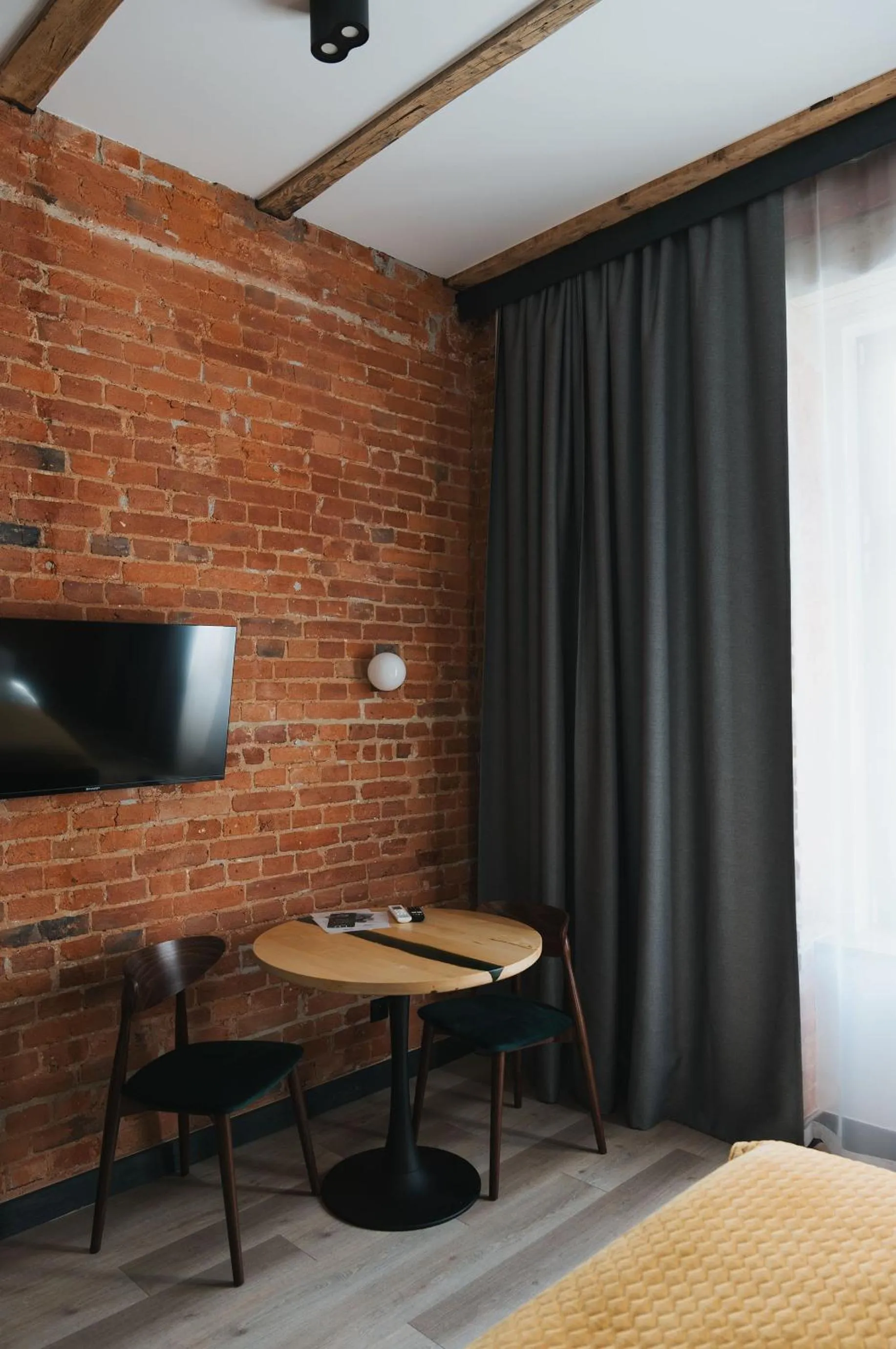 Photo of the whole room in Apartamenty BIBLIO