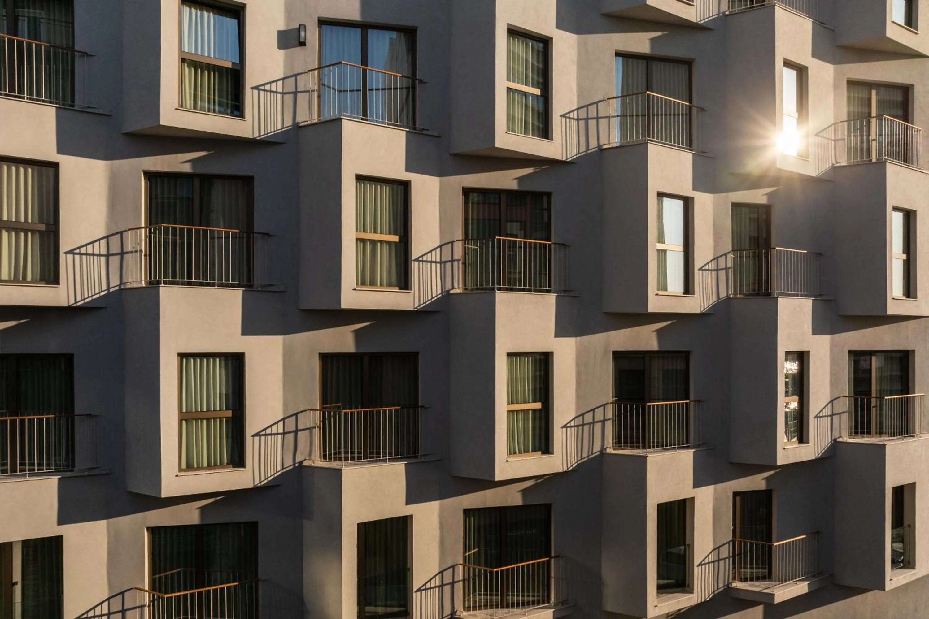 Property building in Mitsis N'U Piraeus Port