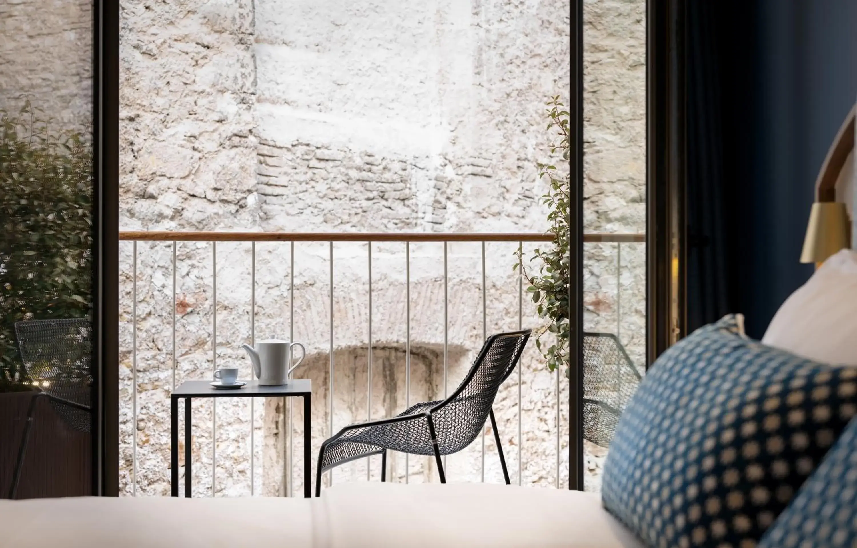 View (from property/room), Bed in Mitsis N'U Piraeus Port View (from property/room), Bed in Mitsis N'U Piraeus Port