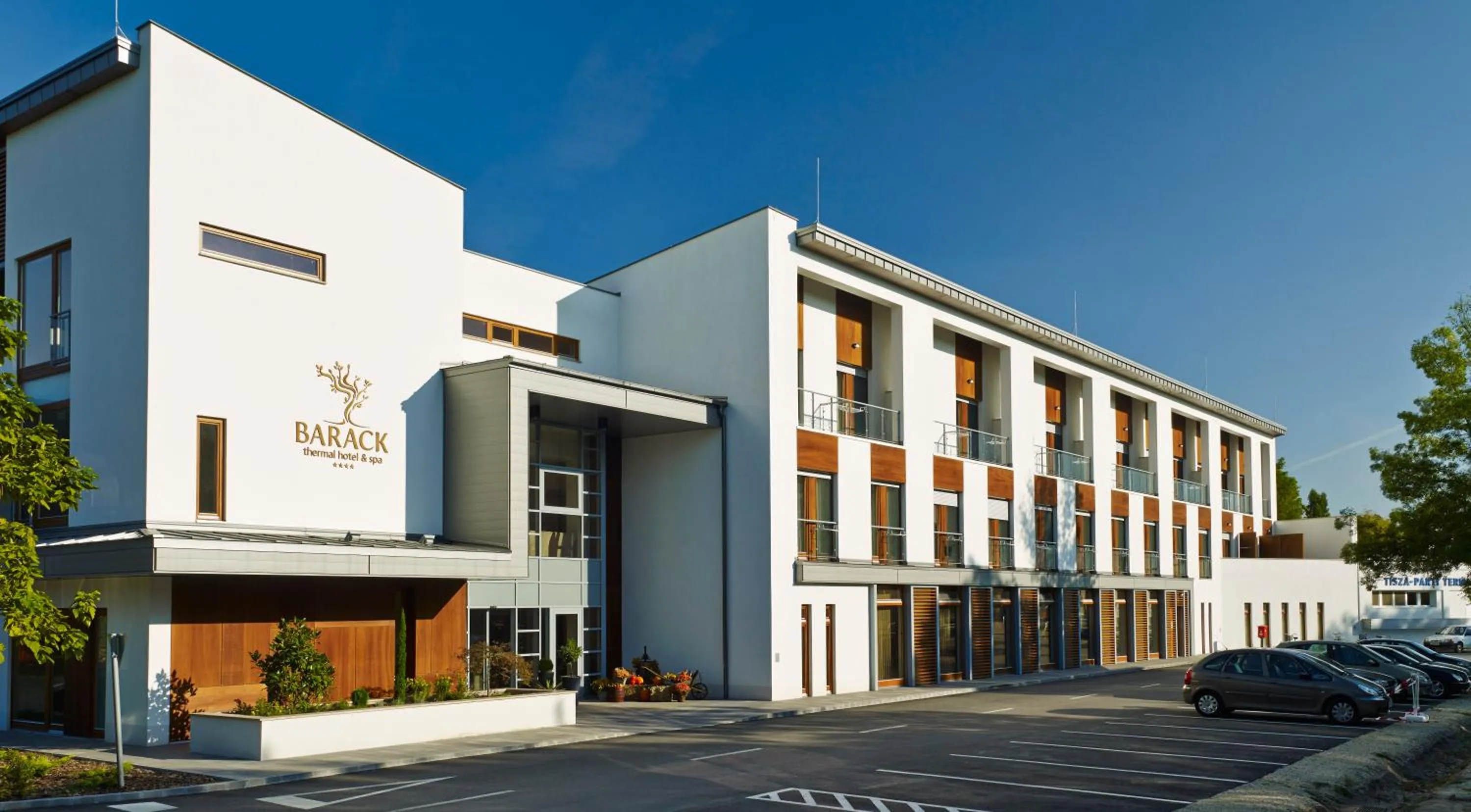 Facade/entrance in Barack Thermal Hotel and Spa