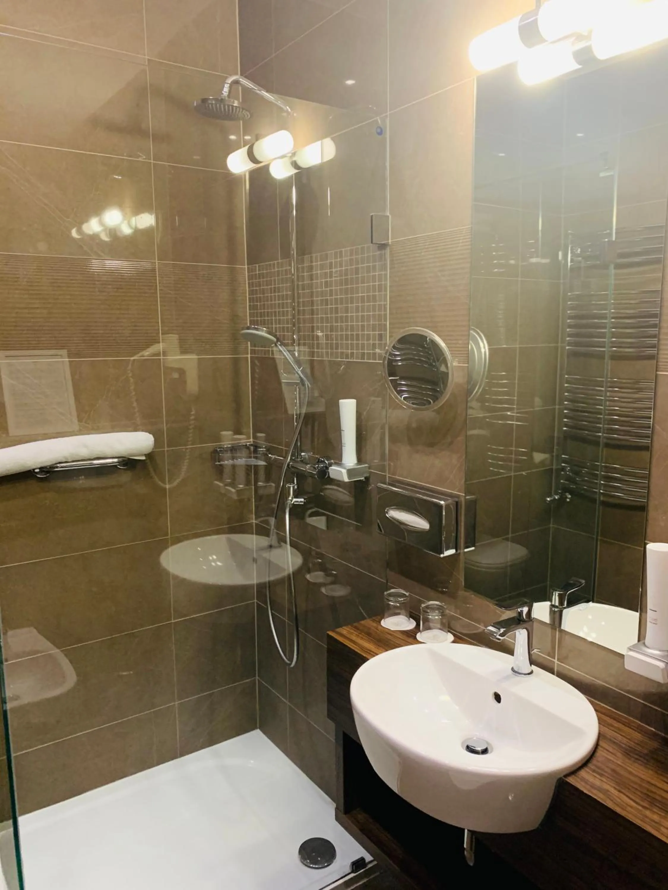 Bathroom in Barack Thermal Hotel and Spa