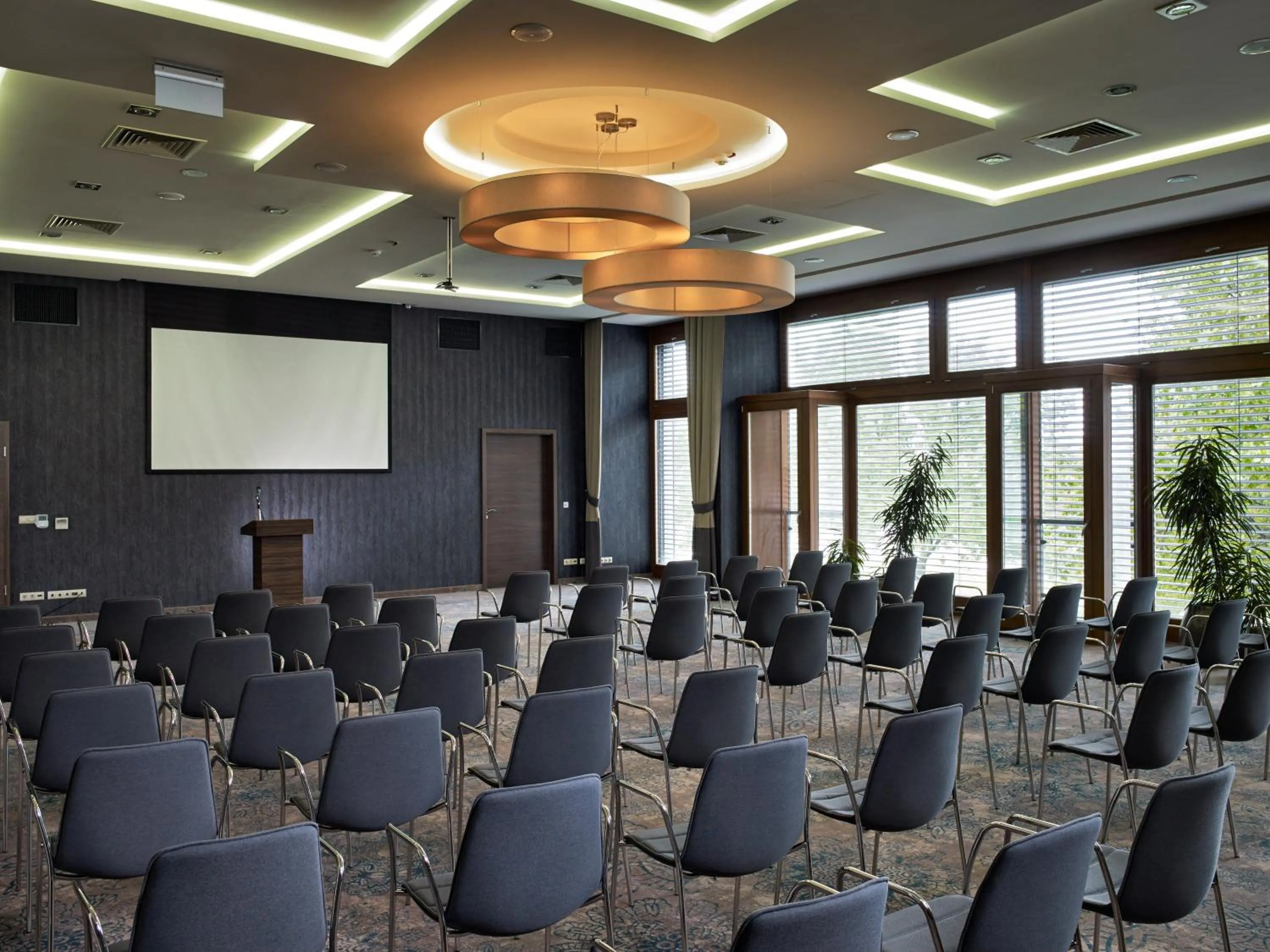 Banquet/Function facilities in Barack Thermal Hotel and Spa