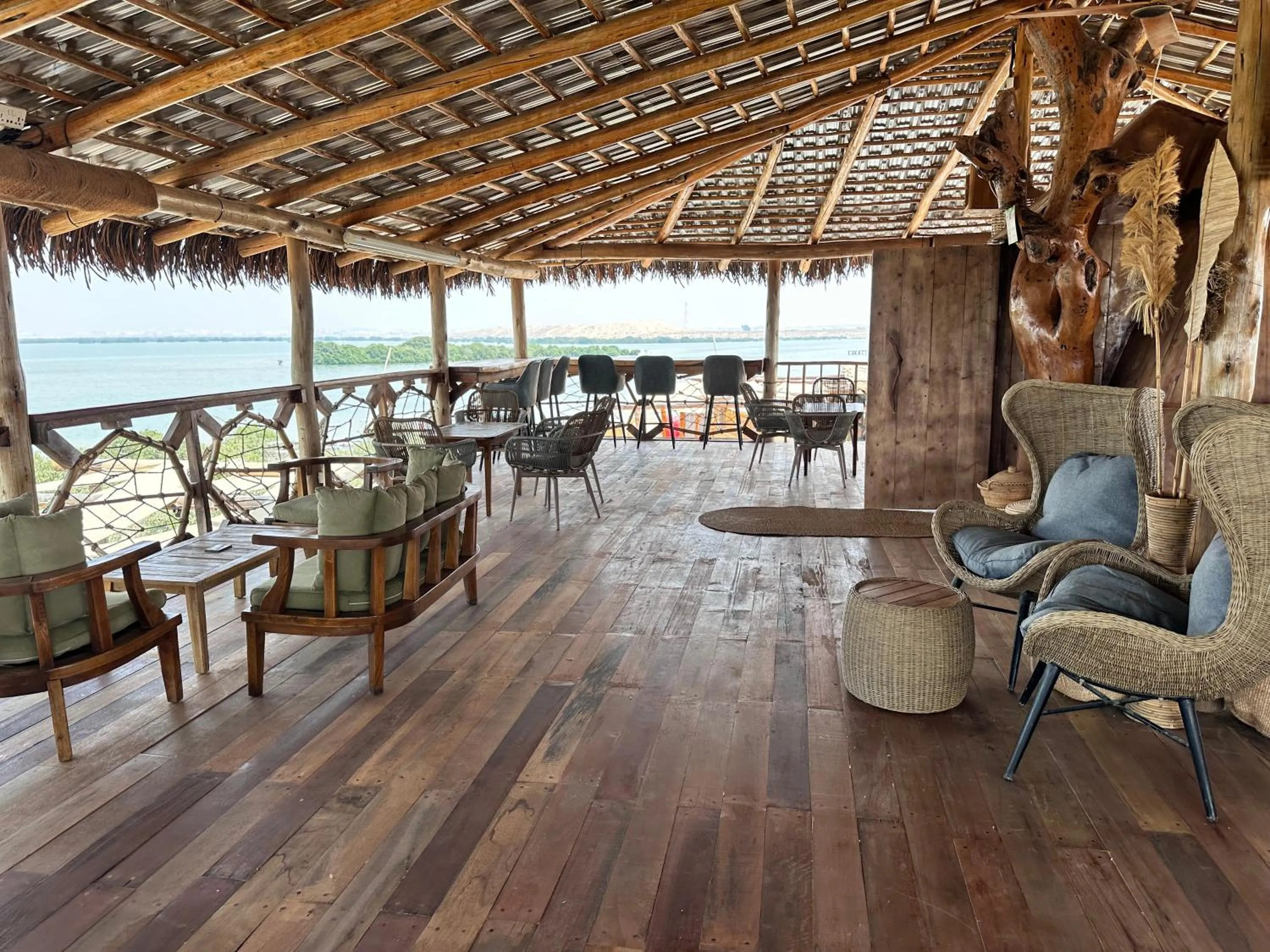 Restaurant/places to eat in Casa Mikoko Resort