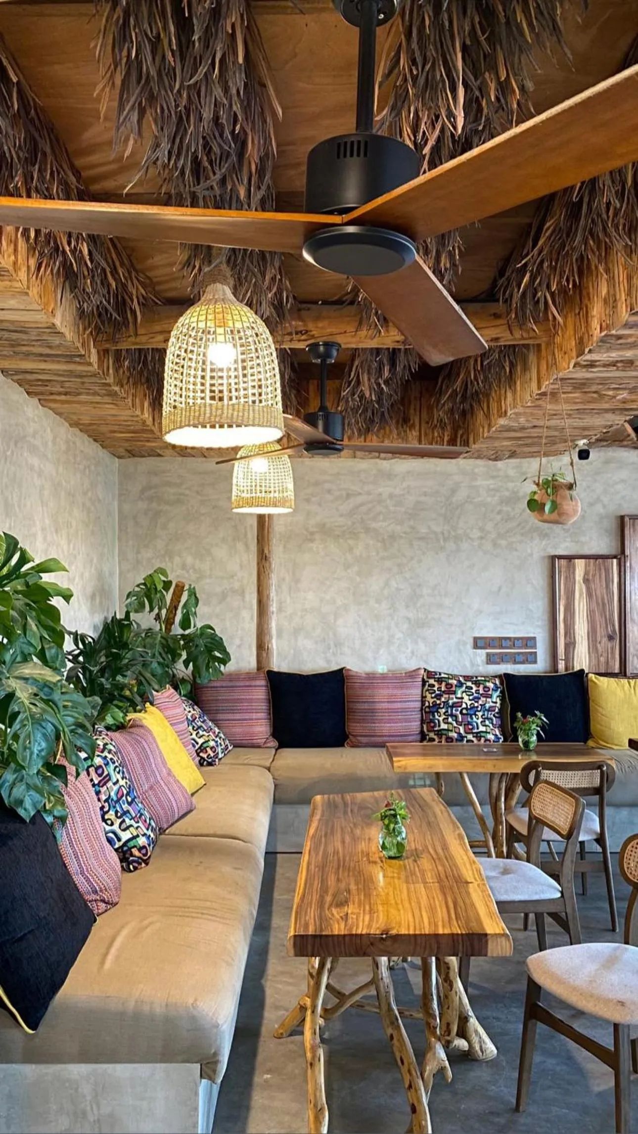 Restaurant/places to eat in Casa Mikoko Resort