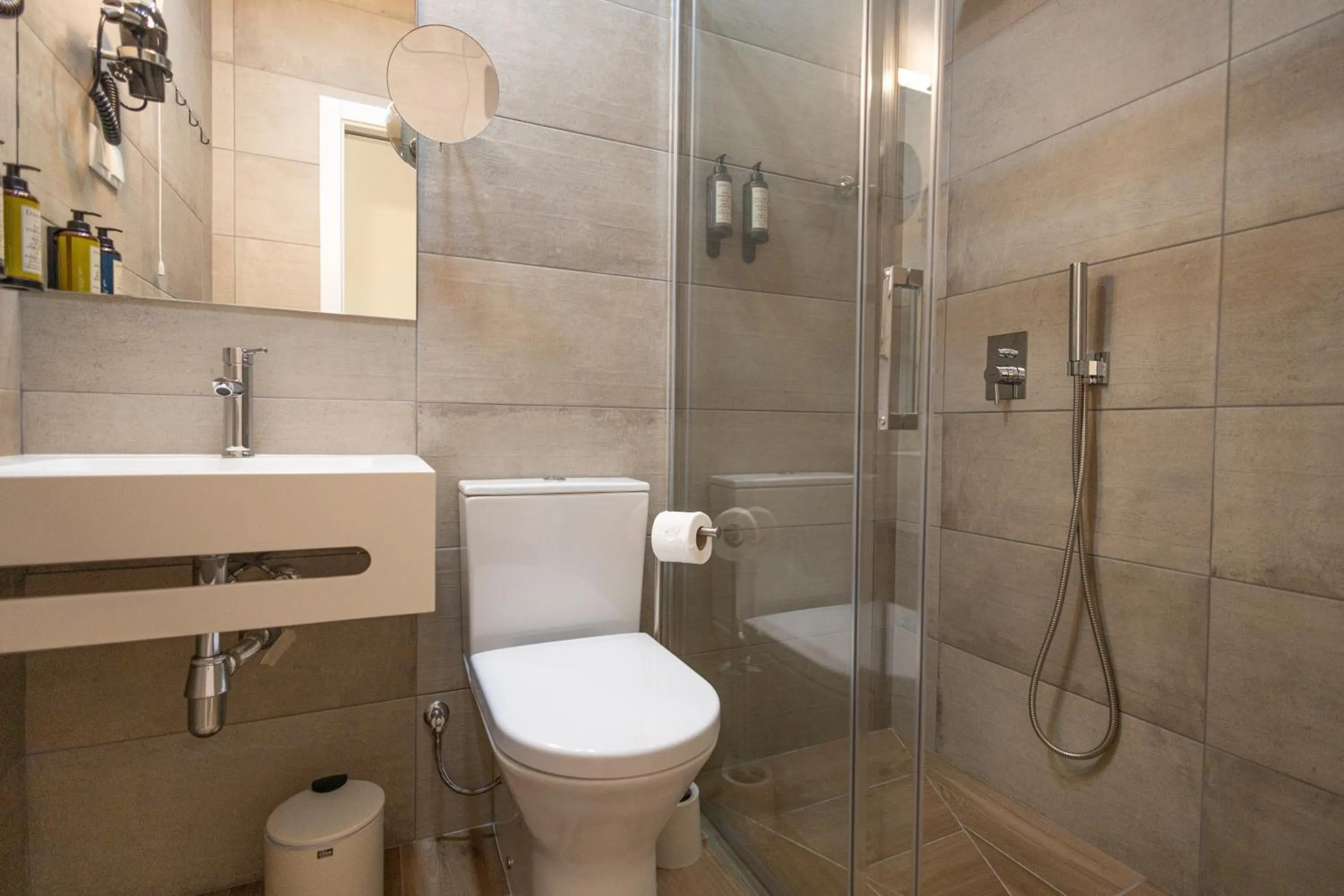 Toilet in Watts House