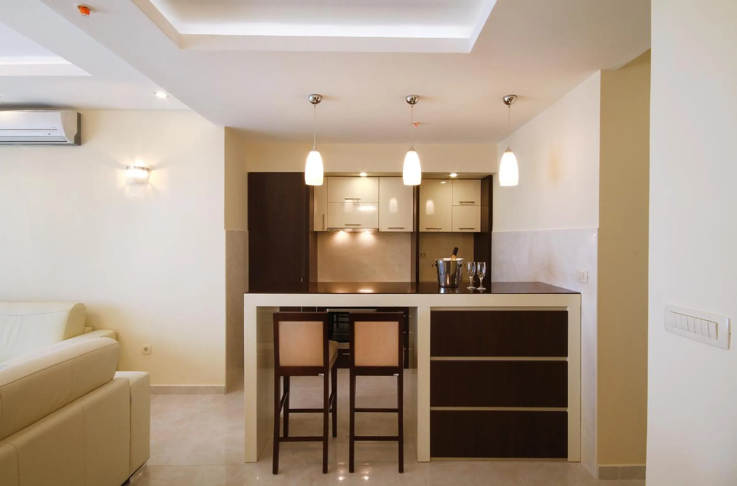 Kitchen or kitchenette in Shine residence