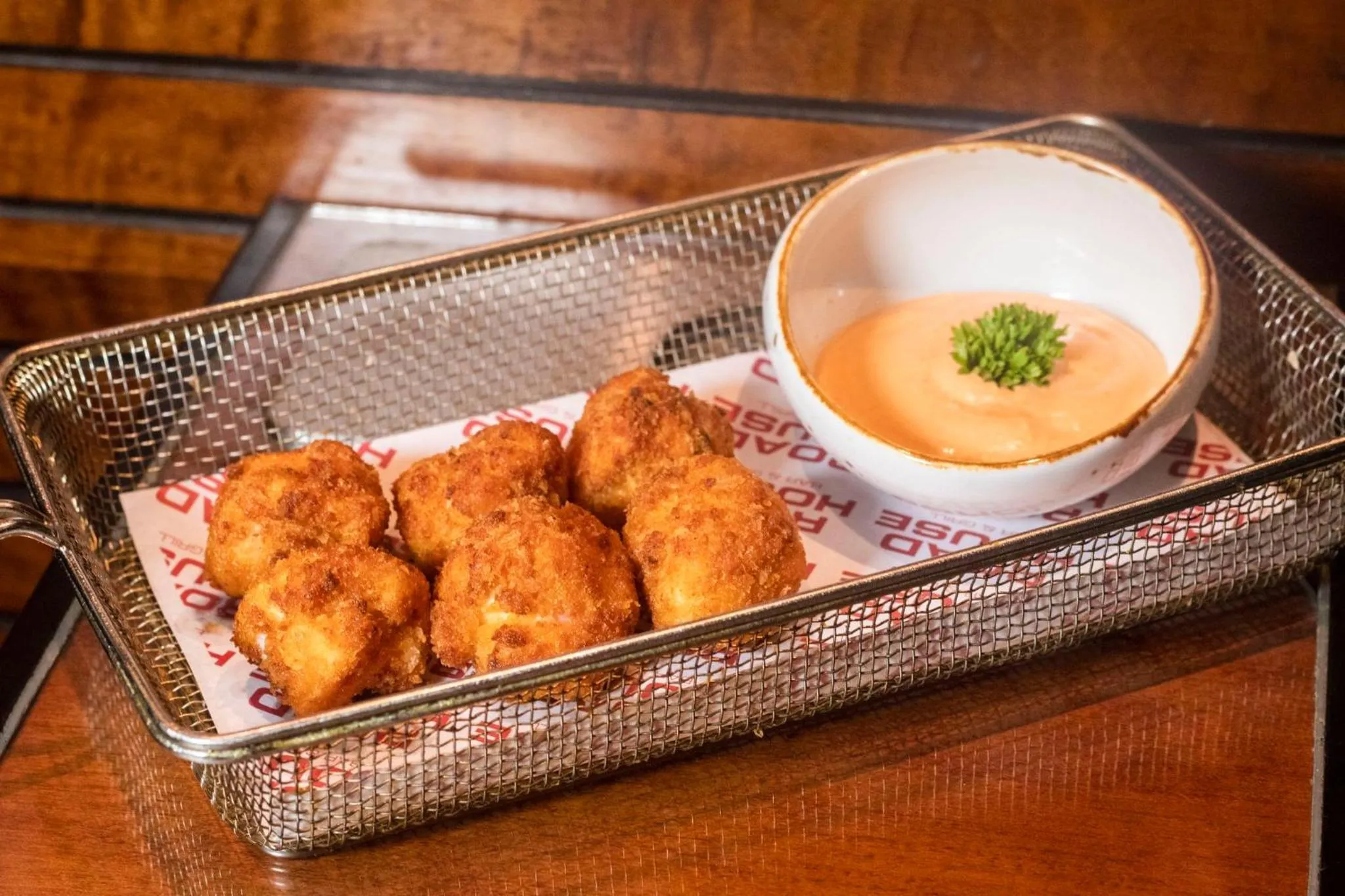 Restaurant/places to eat in Holiday Inn Jaipur City Centre by IHG