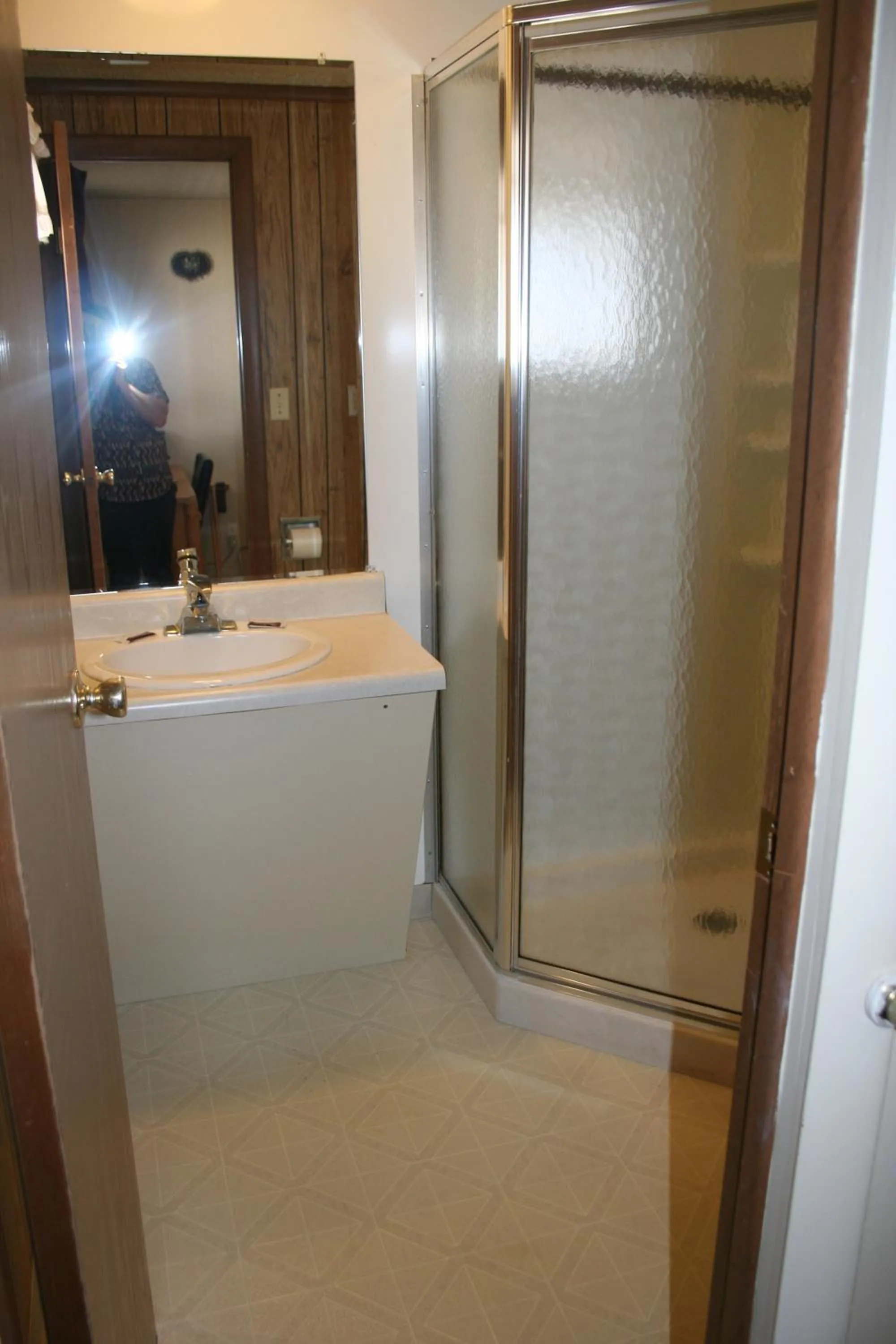 Bathroom in Hatch Station Bryce Canyon