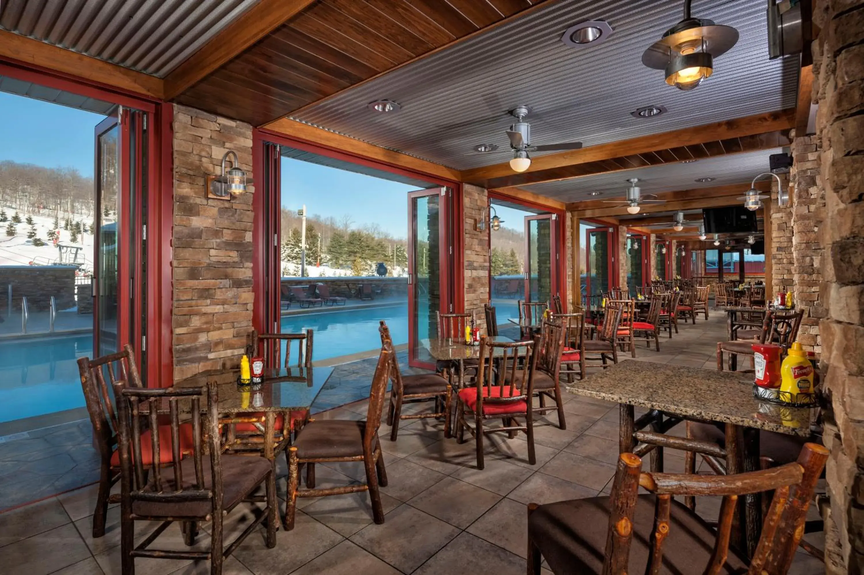 Restaurant/places to eat in Bear Creek Mountain Resort Restaurant/places to eat in Bear Creek Mountain Resort