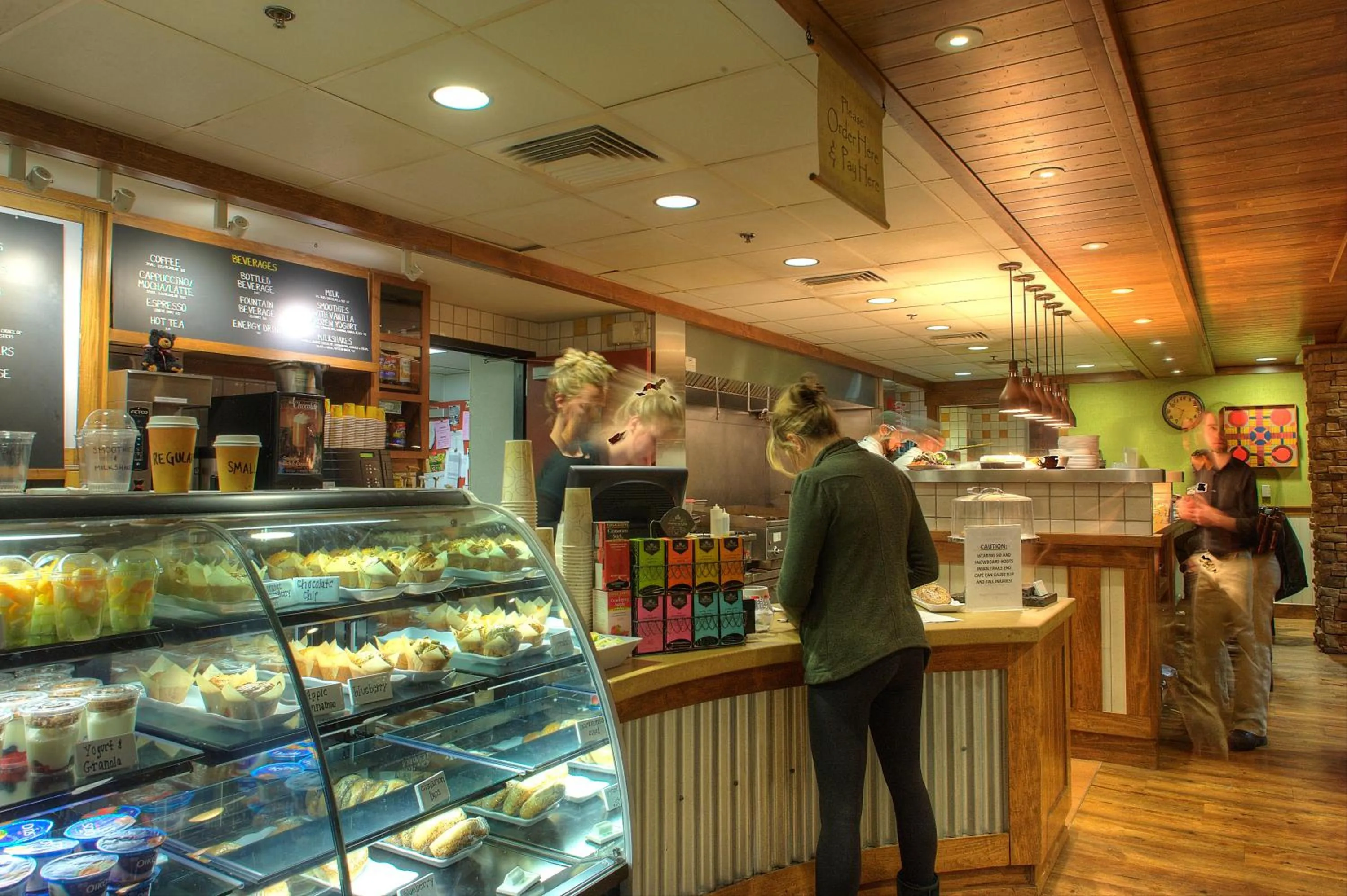 Breakfast in Bear Creek Mountain Resort