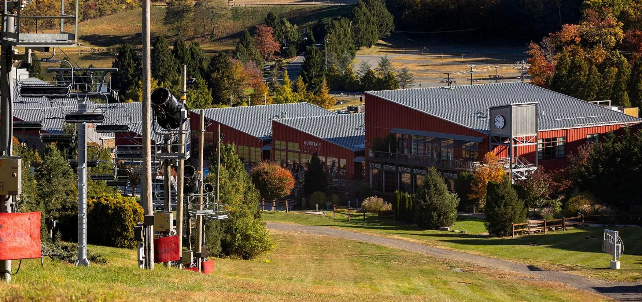 Property building in Bear Creek Mountain Resort