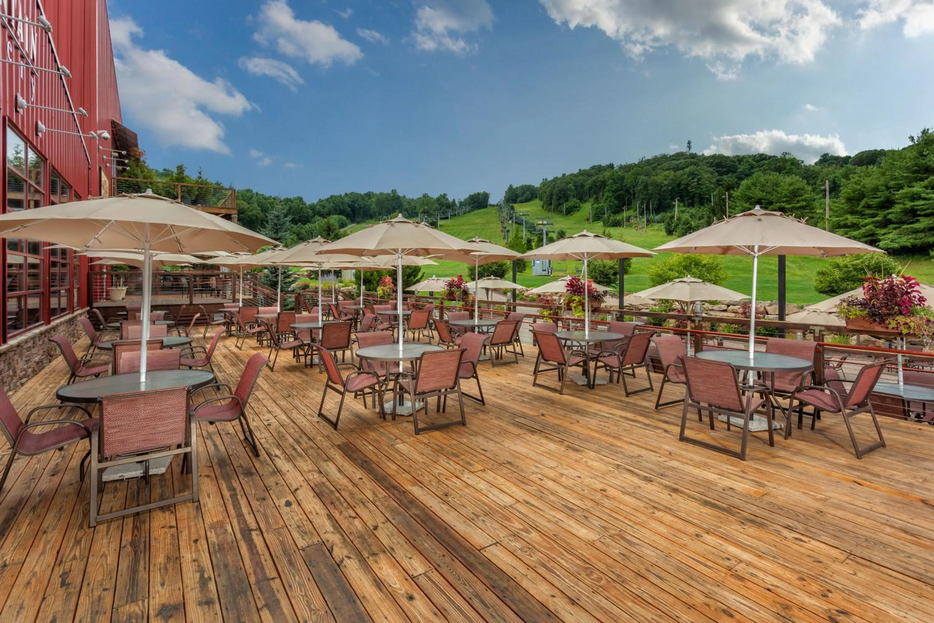 Restaurant/places to eat in Bear Creek Mountain Resort