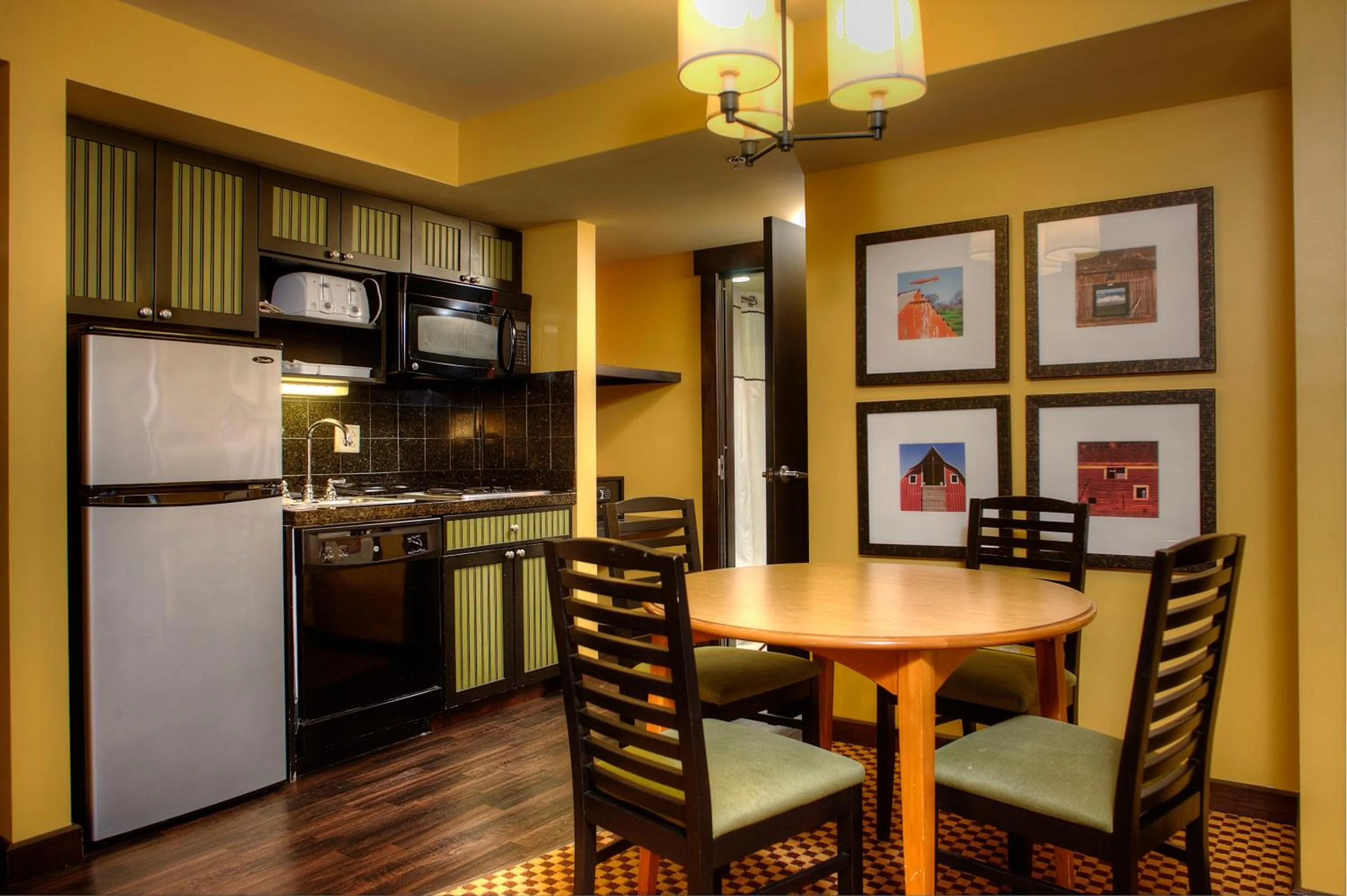 Kitchen or kitchenette in Bear Creek Mountain Resort