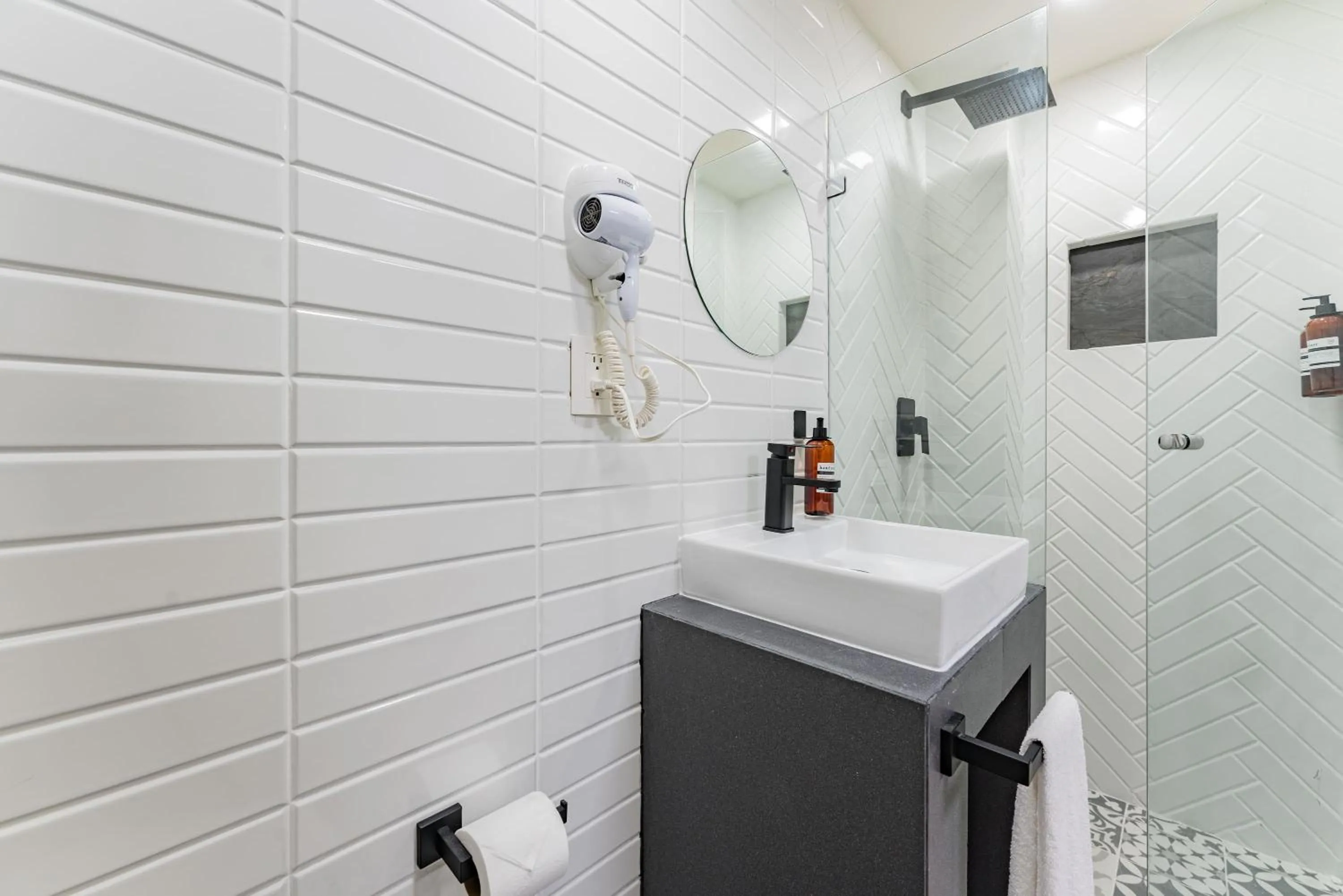 Bathroom in Escandon Suites by Escajal Rooms