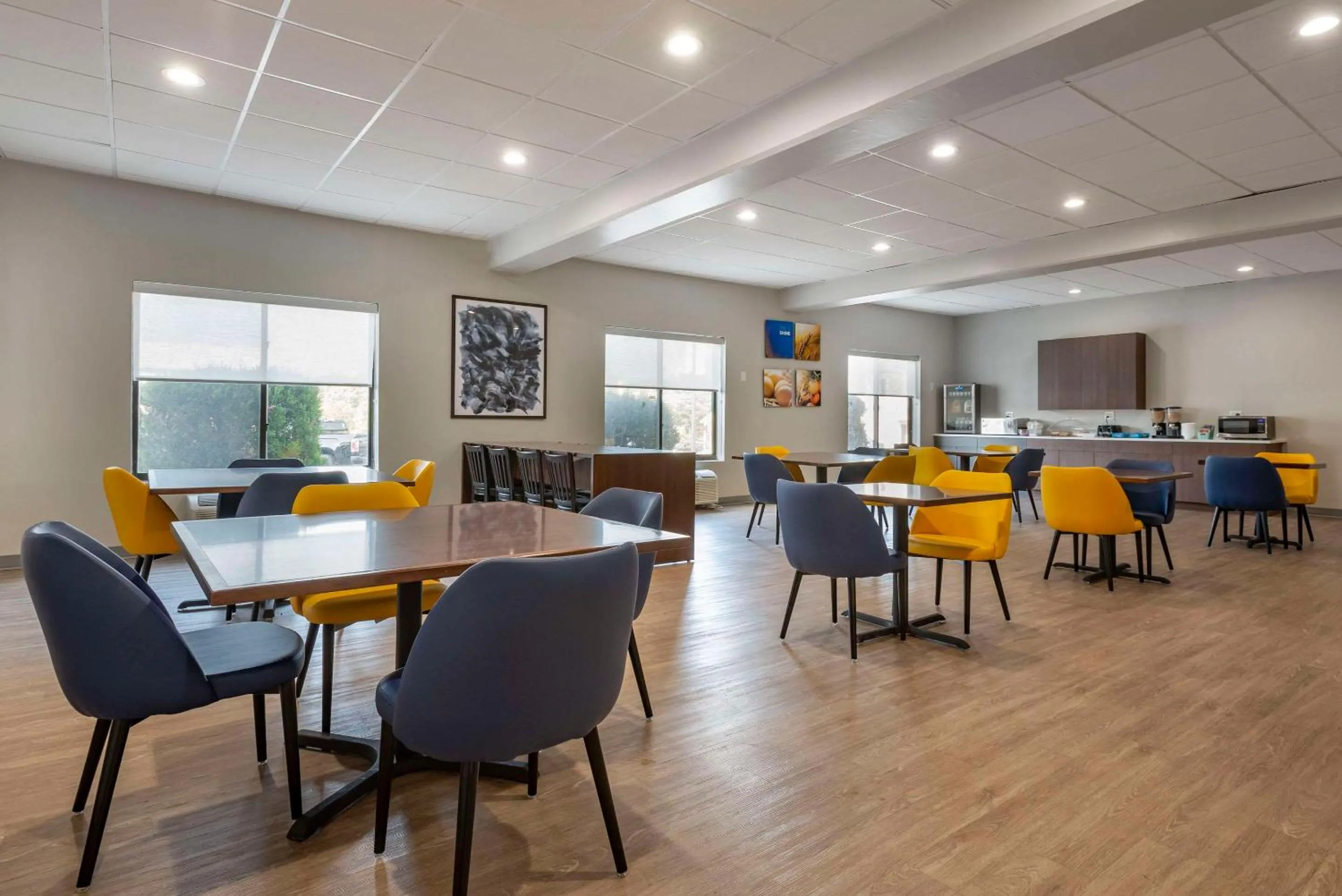 Breakfast in Comfort Inn Philadelphia International Airport West