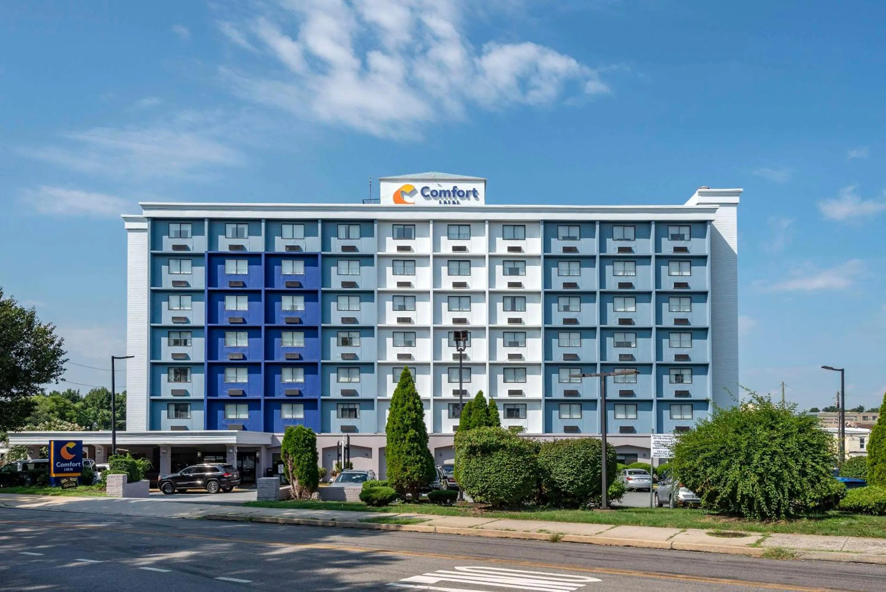 Property building in Comfort Inn Philadelphia International Airport West