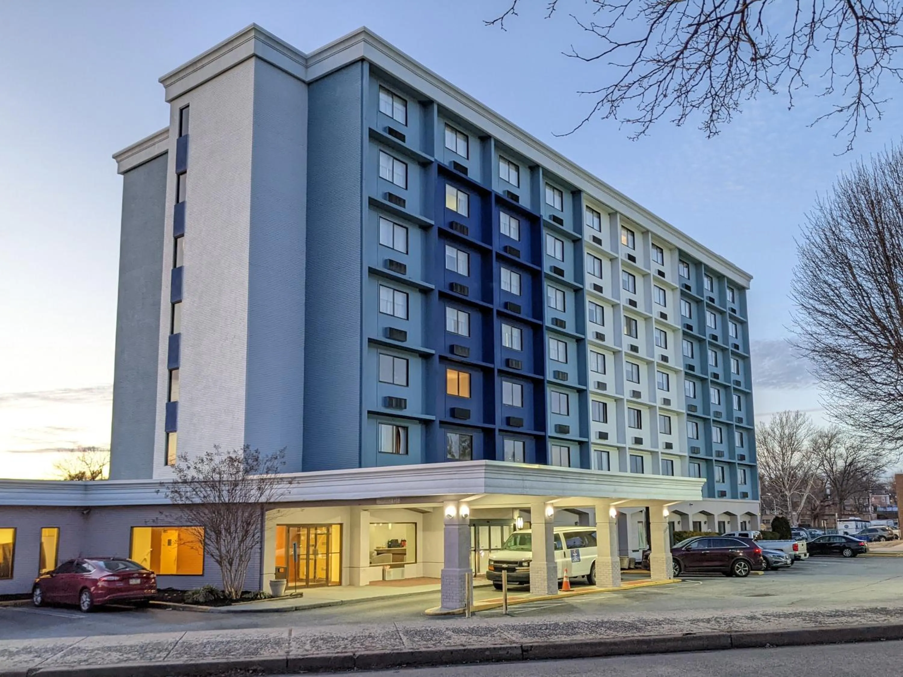 Property building in Comfort Inn Philadelphia International Airport West
