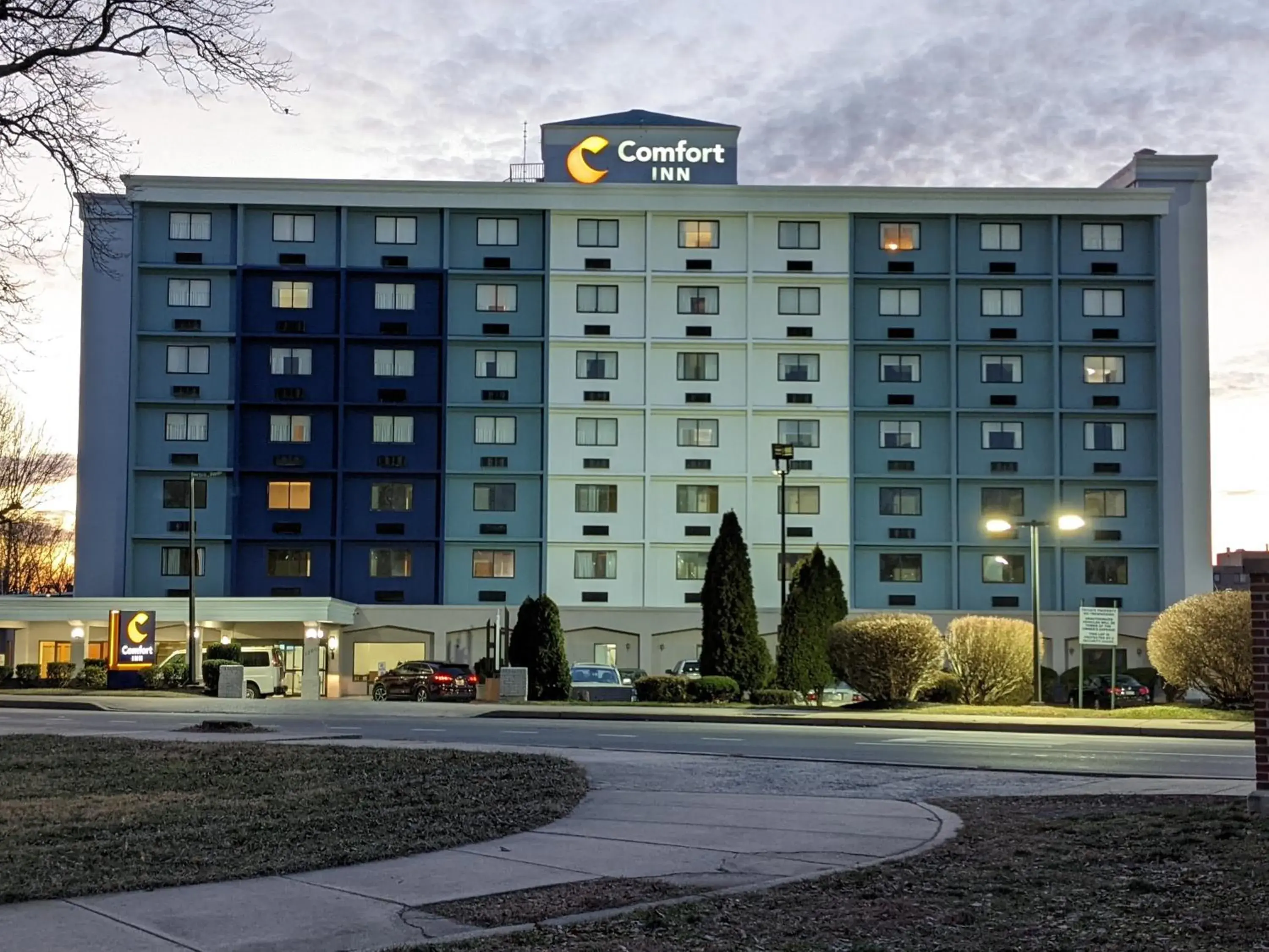 Property building in Comfort Inn Philadelphia International Airport West Property building in Comfort Inn Philadelphia International Airport West