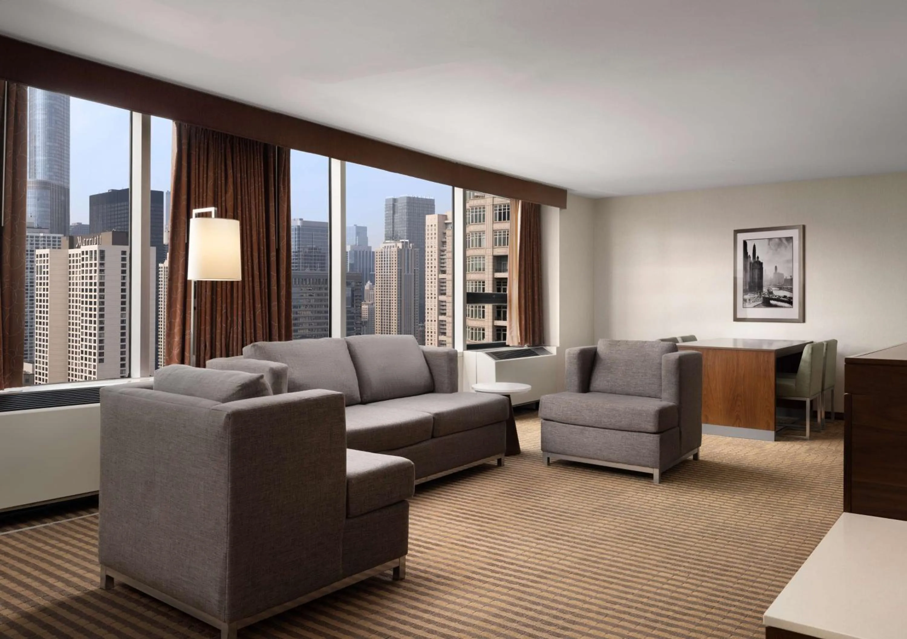 Living room in Hampton Inn Chicago Downtown/Magnificent Mile