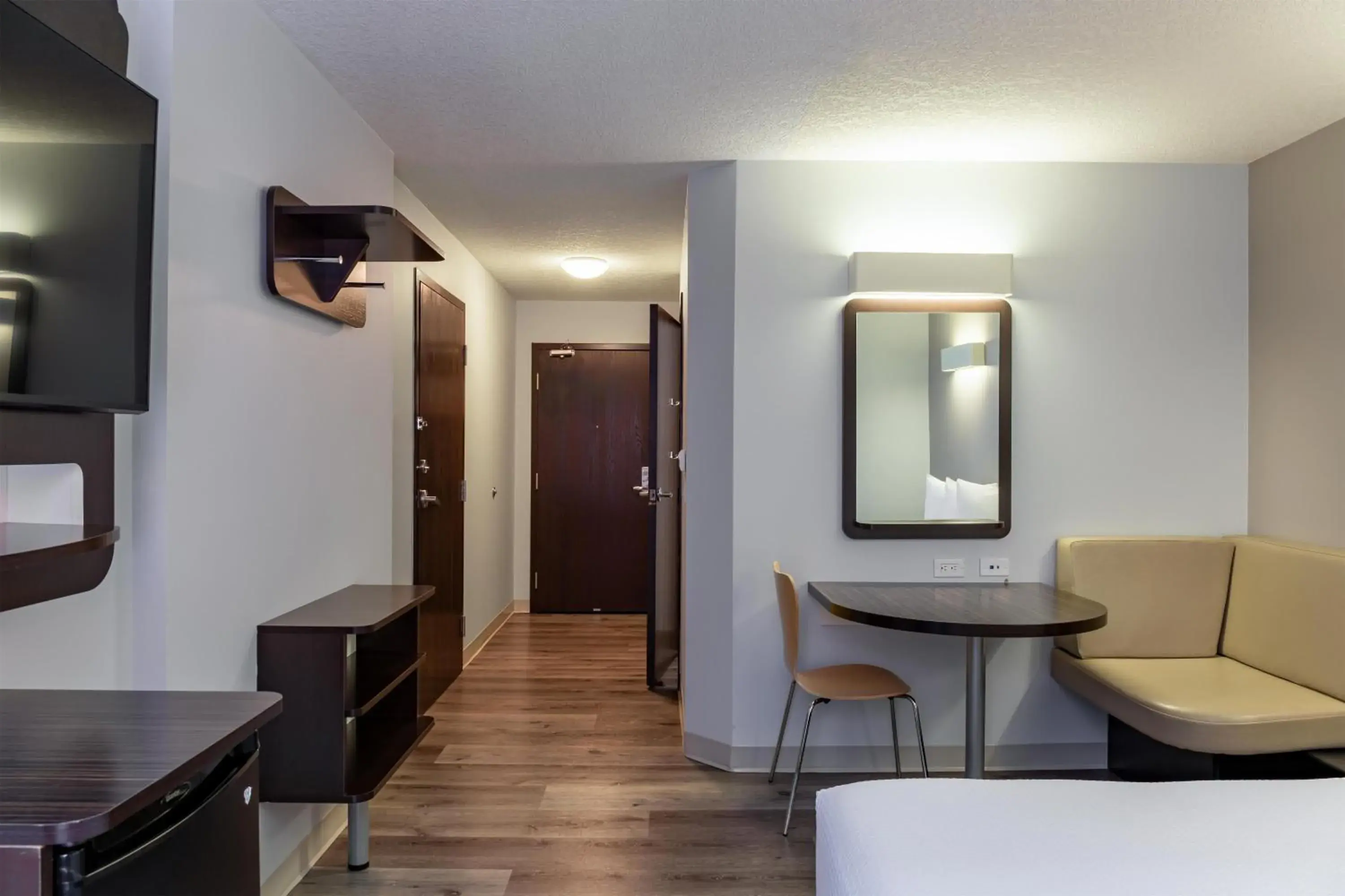 Bedroom in Motel 6 Airdrie Bedroom in Motel 6 Airdrie