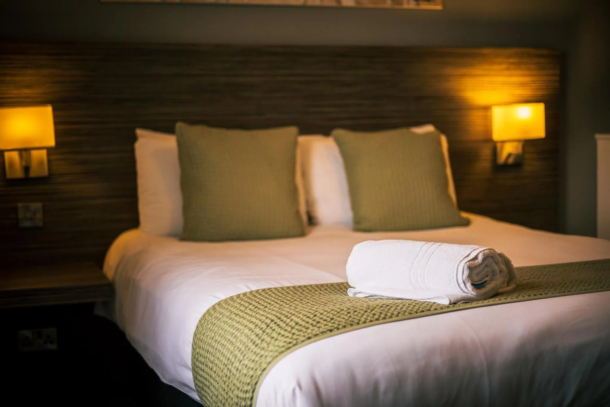 Bed in Three Horseshoes Inn