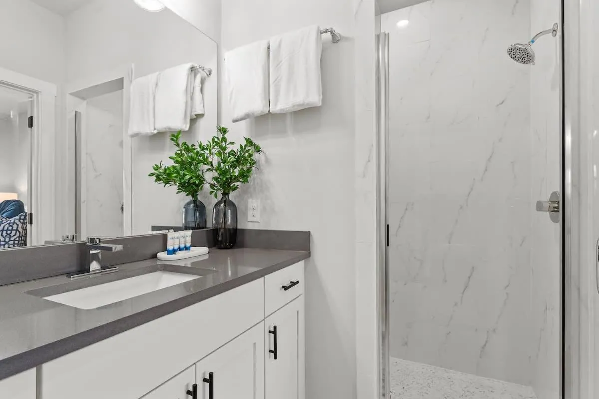 Bathroom in Biskits Hideaway